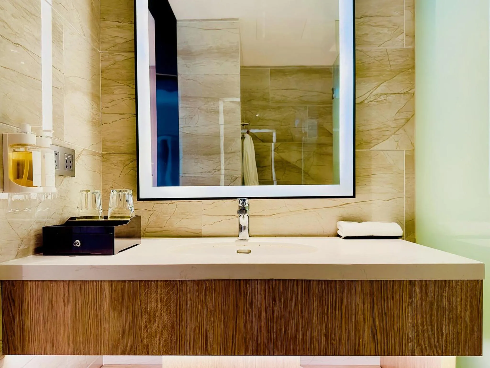 Photo of the whole room in Holiday Inn Nantong Oasis International by IHG