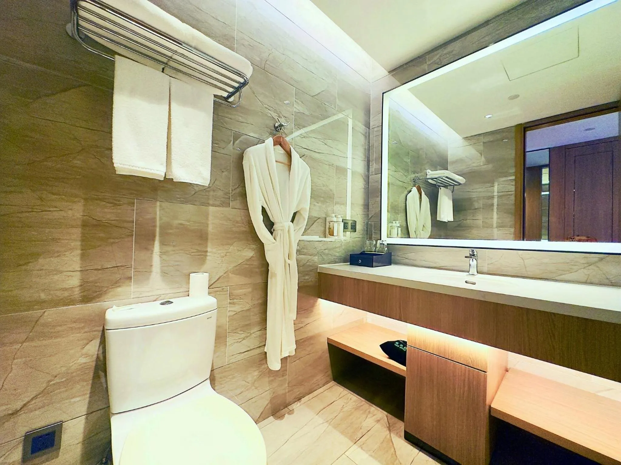 Bathroom in Holiday Inn Nantong Oasis International by IHG