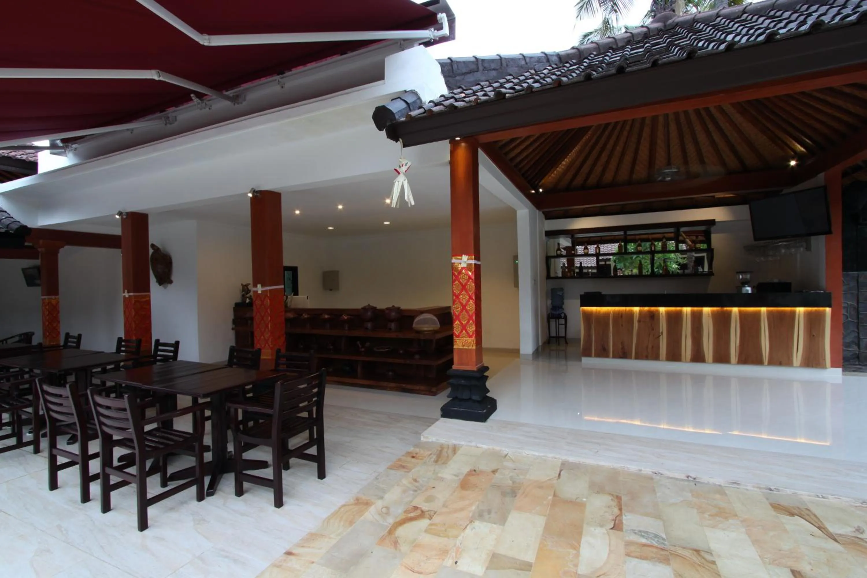 Facade/entrance in Hotel Melamun