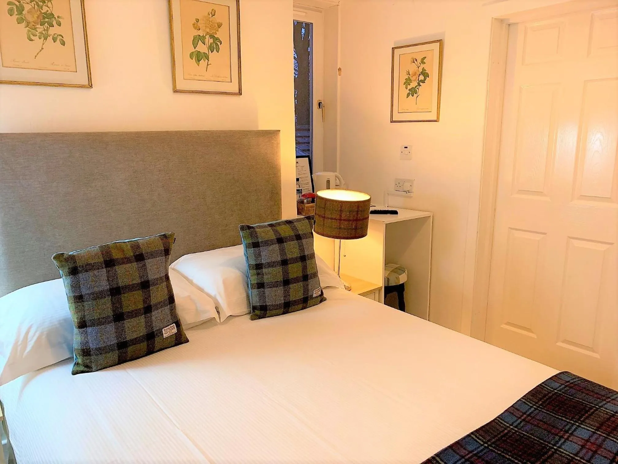 Photo of the whole room in Torrs Warren Country House Hotel