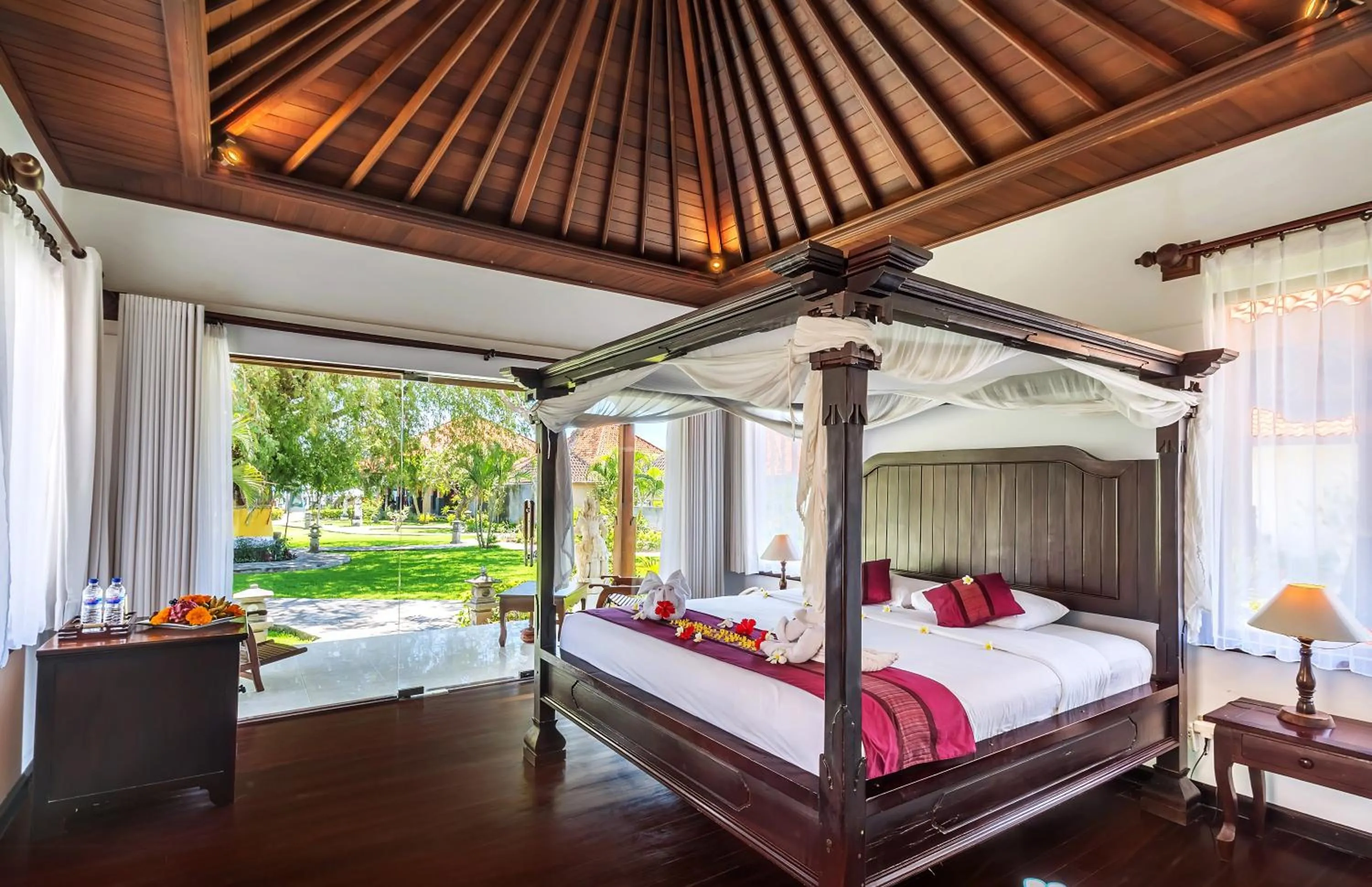 Bed in Adi Assri Beach Resorts And Spa Pemuteran