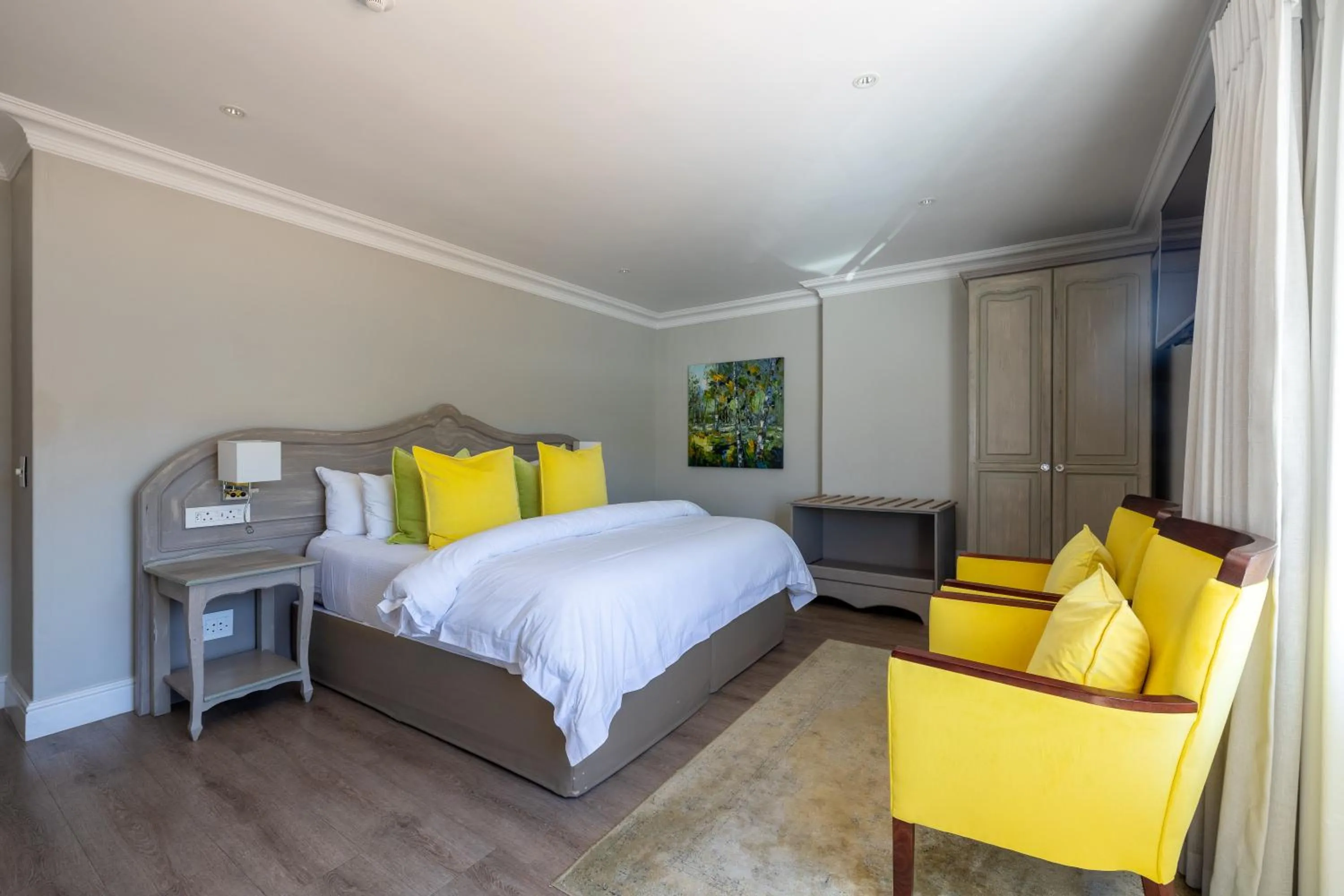 Photo of the whole room, Bed in Hermanus Boutique Guest House