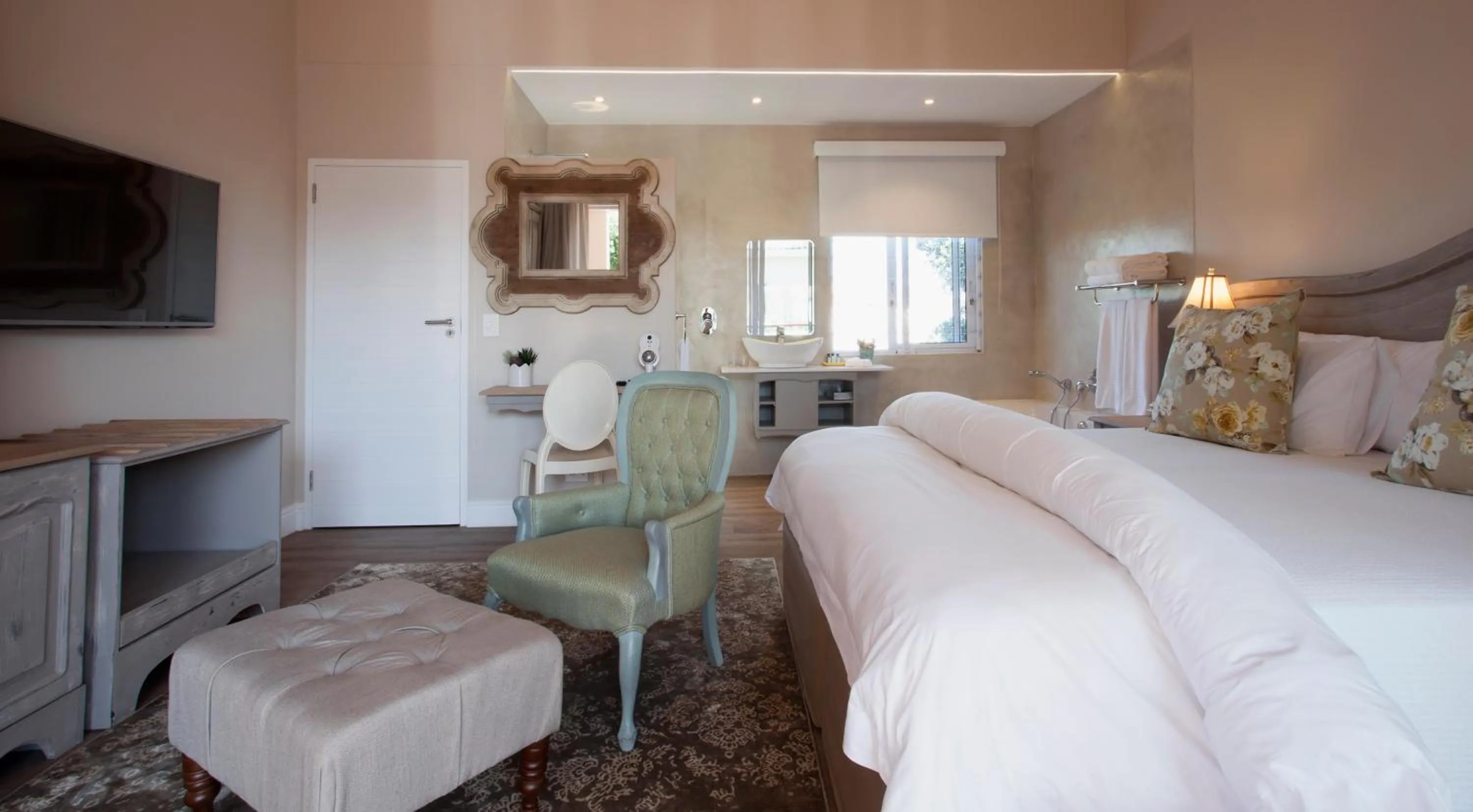 Day, Bed in Hermanus Boutique Guest House
