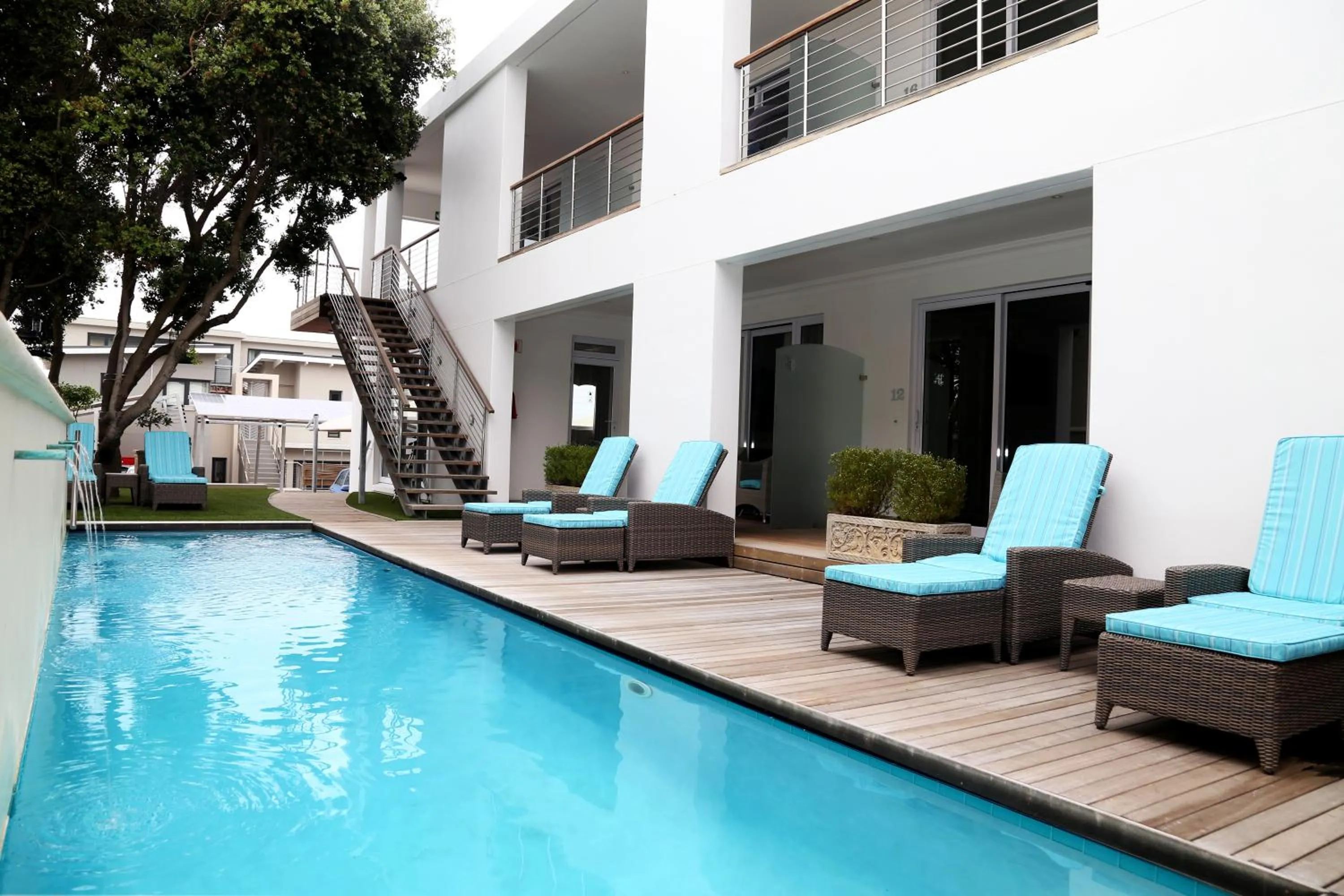 Swimming pool in Hermanus Boutique Guest House