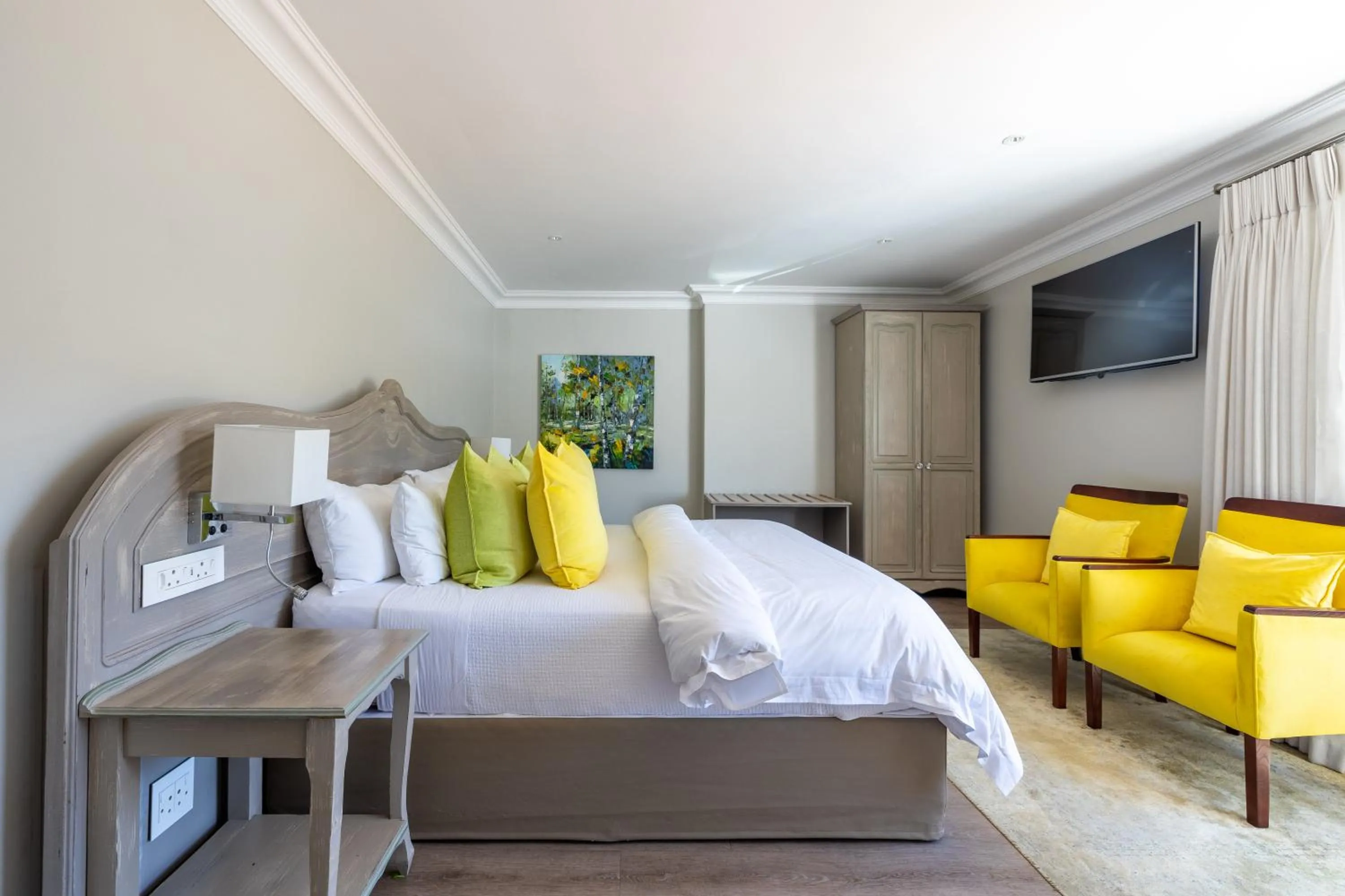 Photo of the whole room, Bed in Hermanus Boutique Guest House