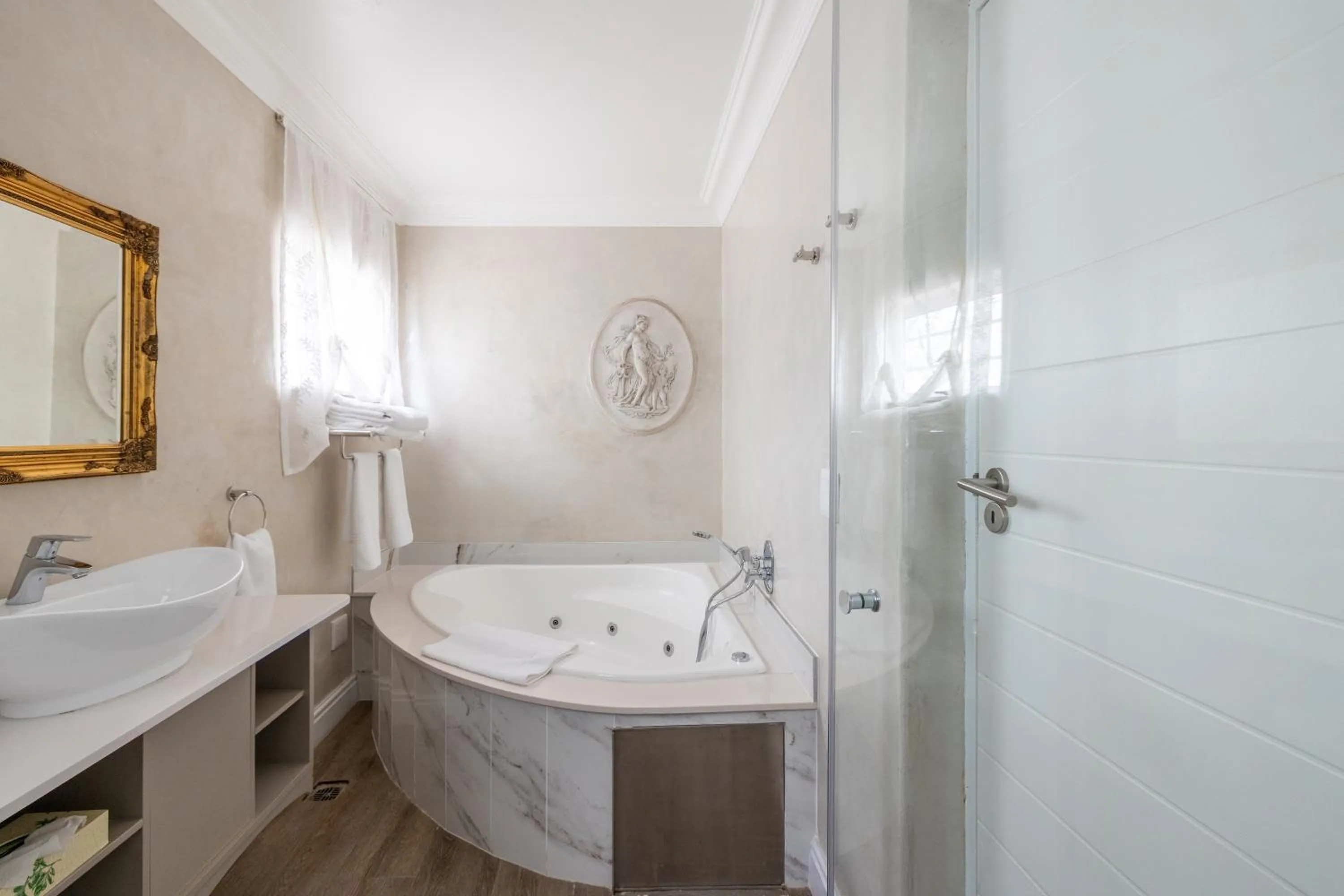 Bathroom in Hermanus Boutique Guest House