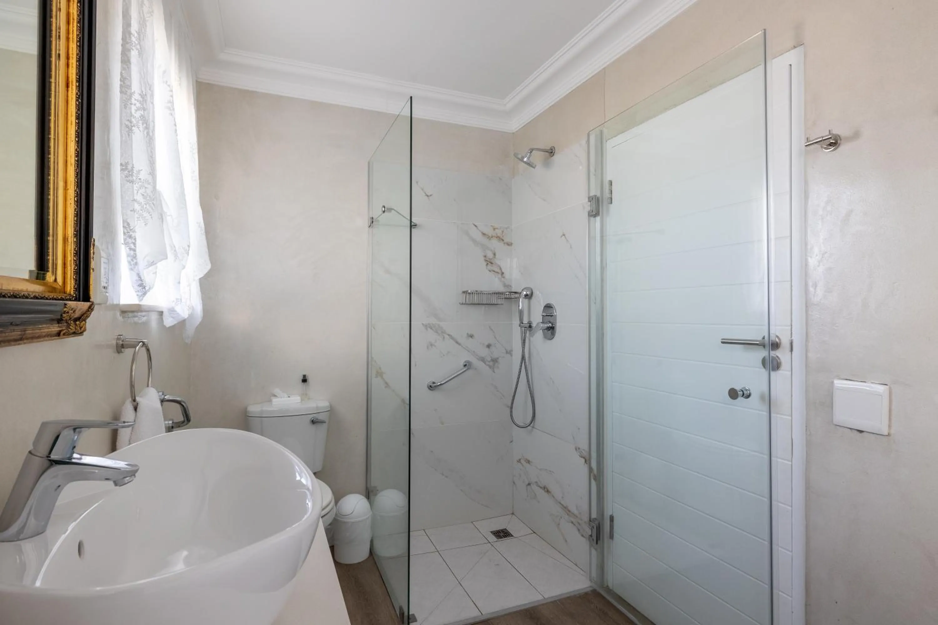 Bathroom in Hermanus Boutique Guest House