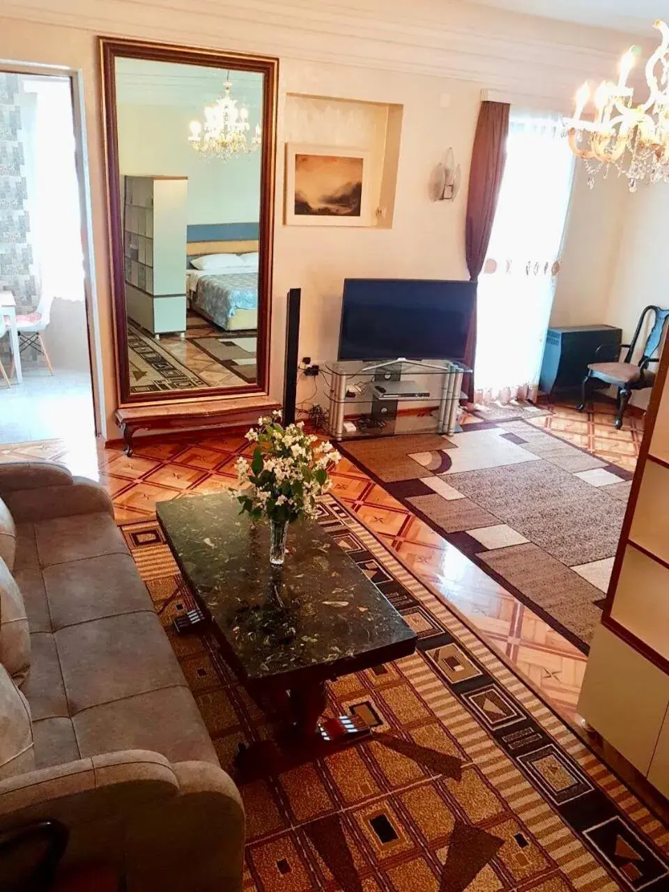 Deluxe Apartment in Sweet Home at Ninoshvili 3 Deluxe Apartment in Sweet Home at Ninoshvili 3