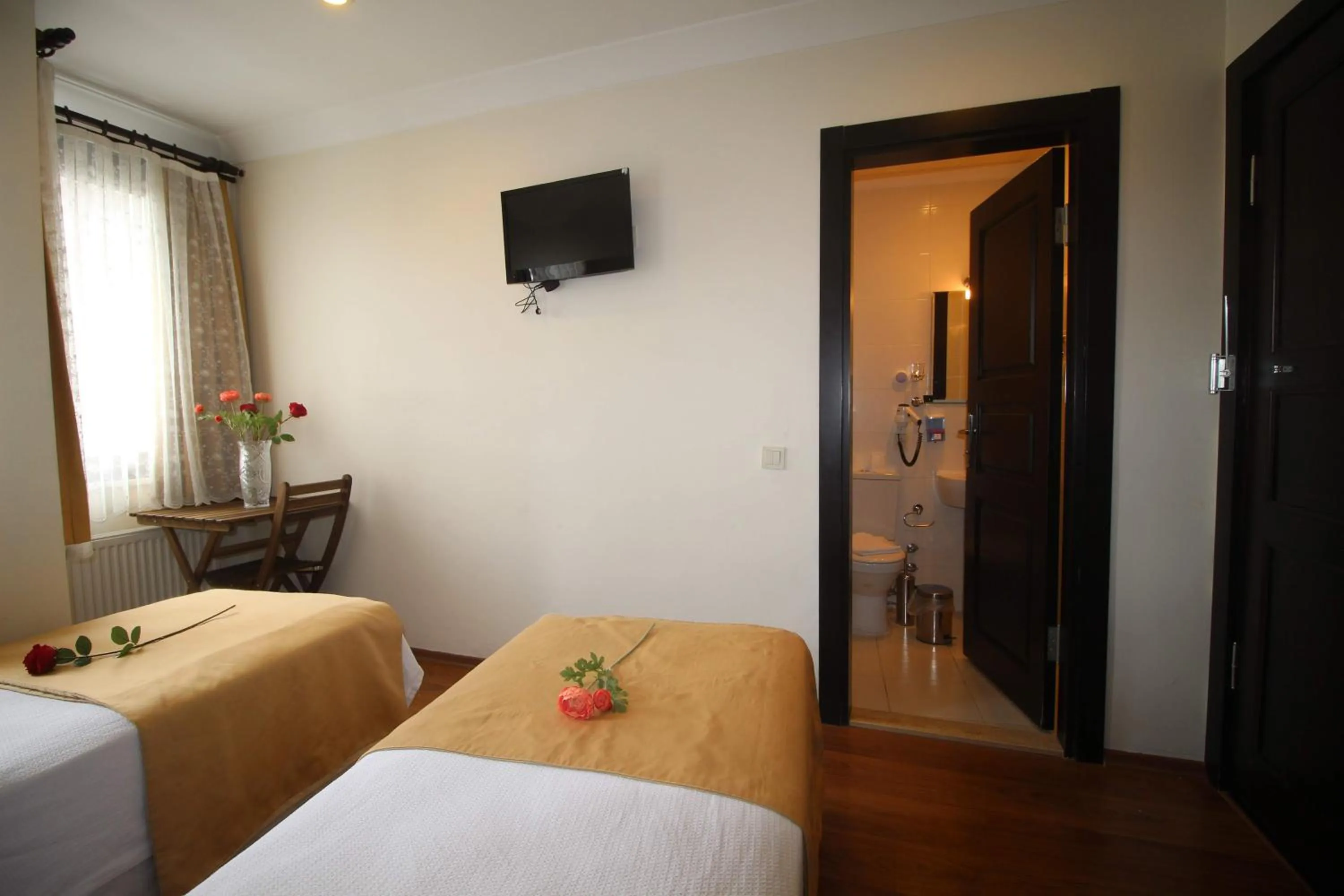 Bed in Sultans Hotel