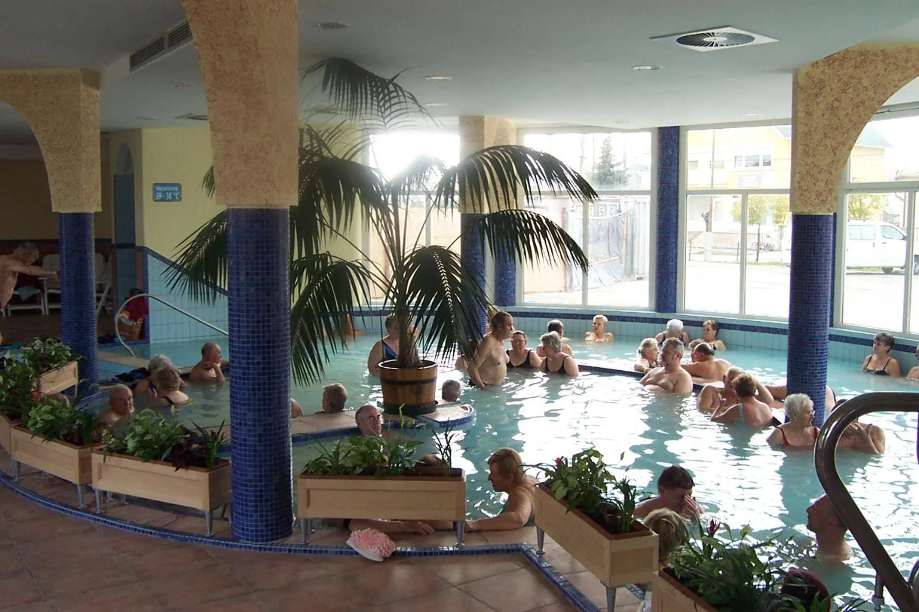 Hot Spring Bath in Thermál Apartmanház