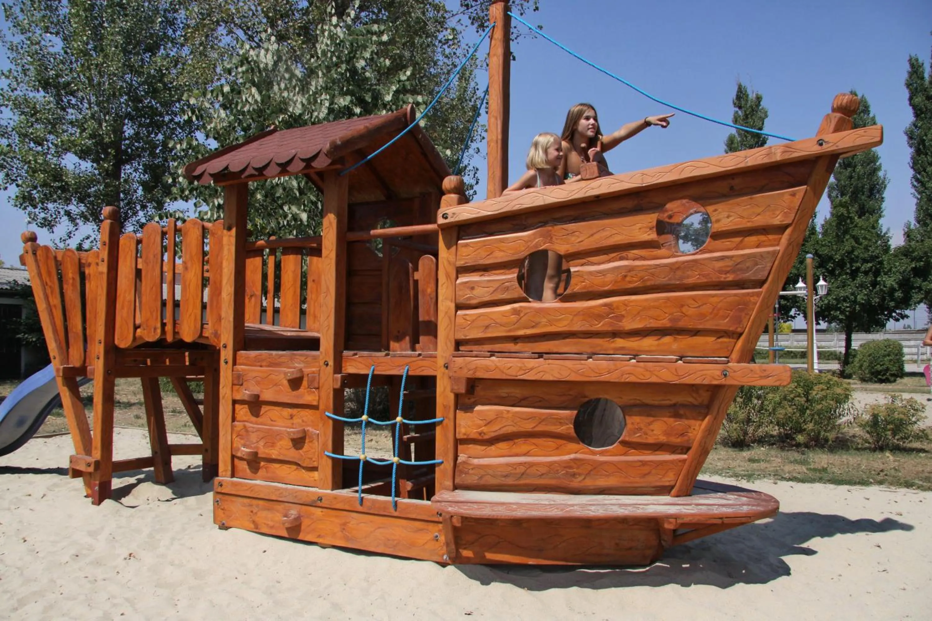 Children play ground in Thermál Apartmanház