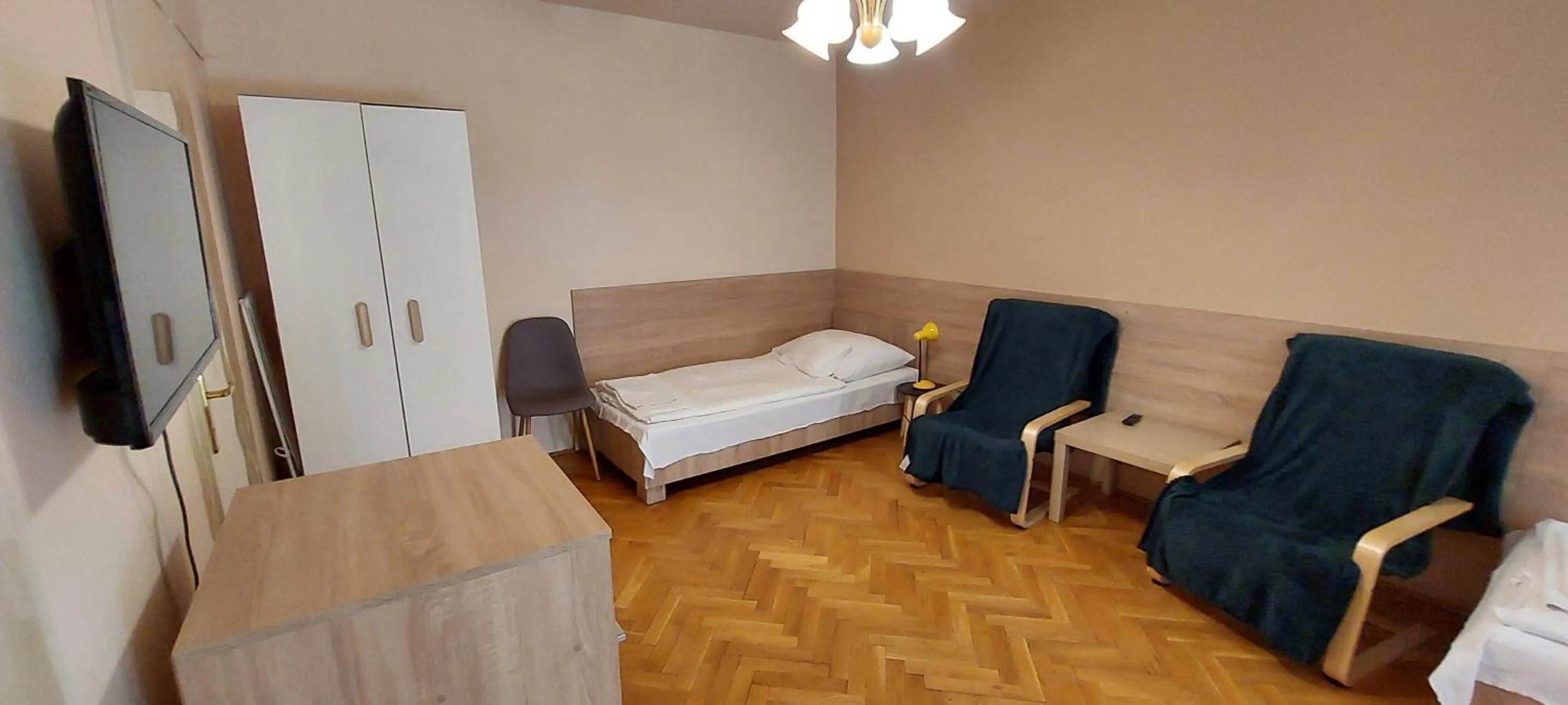 Property building, Bed in Thermál Apartmanház