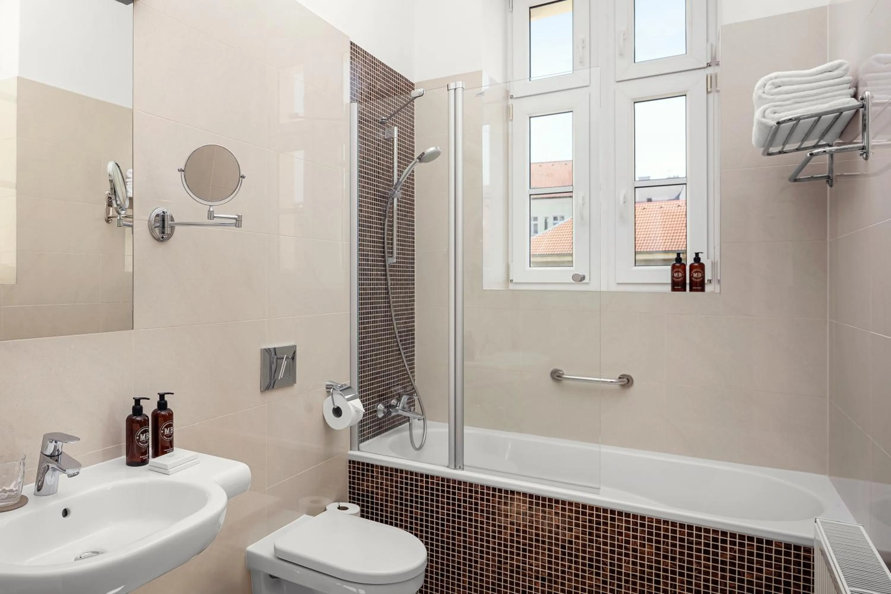 Toilet in Harvey Spa Hotel