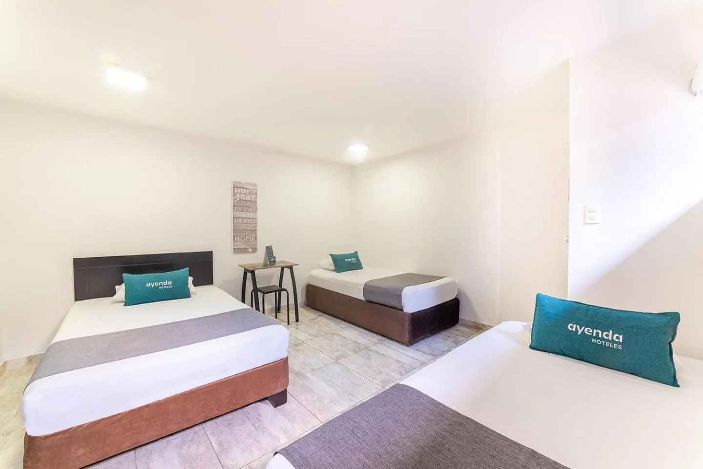 Photo of the whole room in Hotel Ruta 65