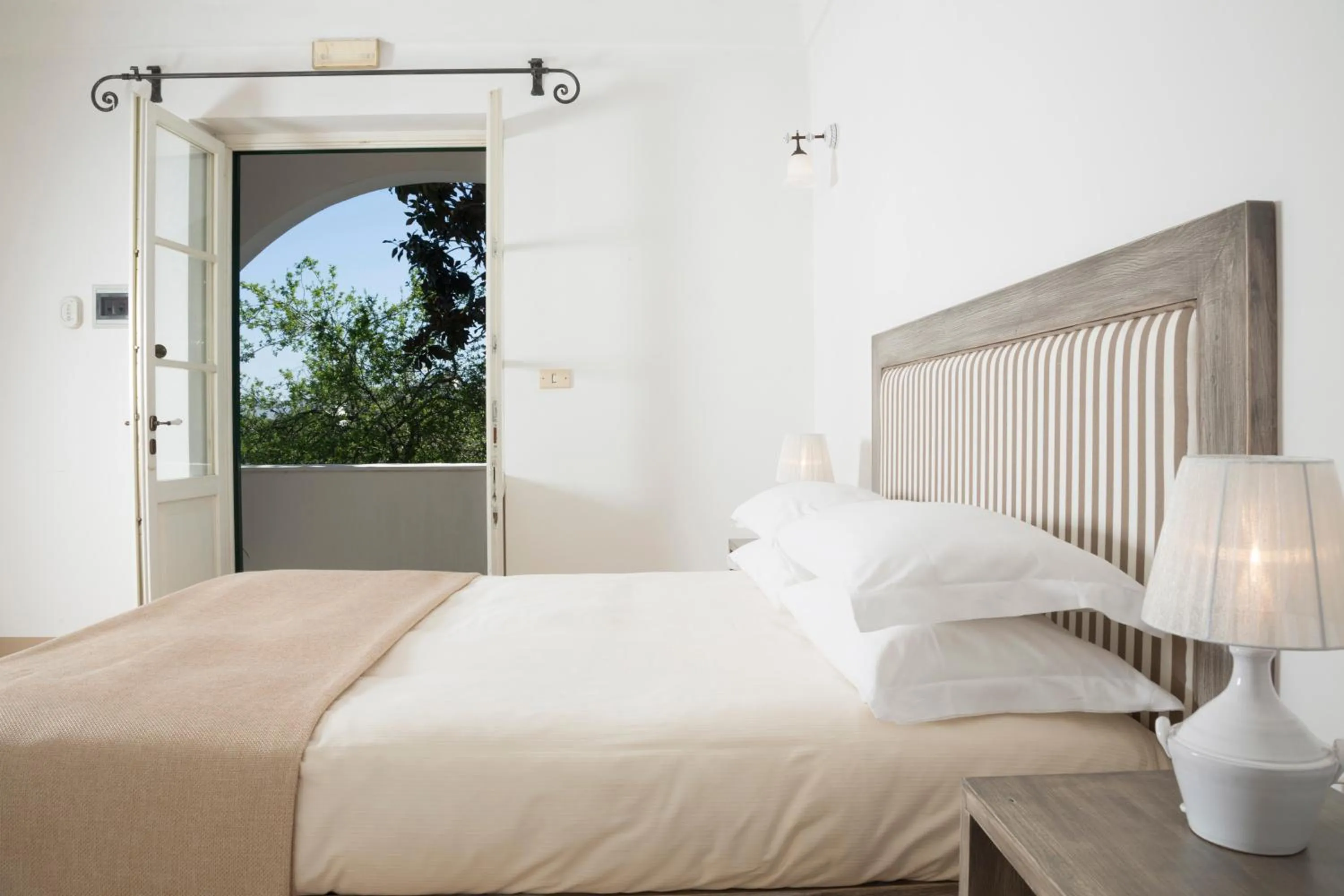 Decorative detail, Bed in Relais San Martino - Salento