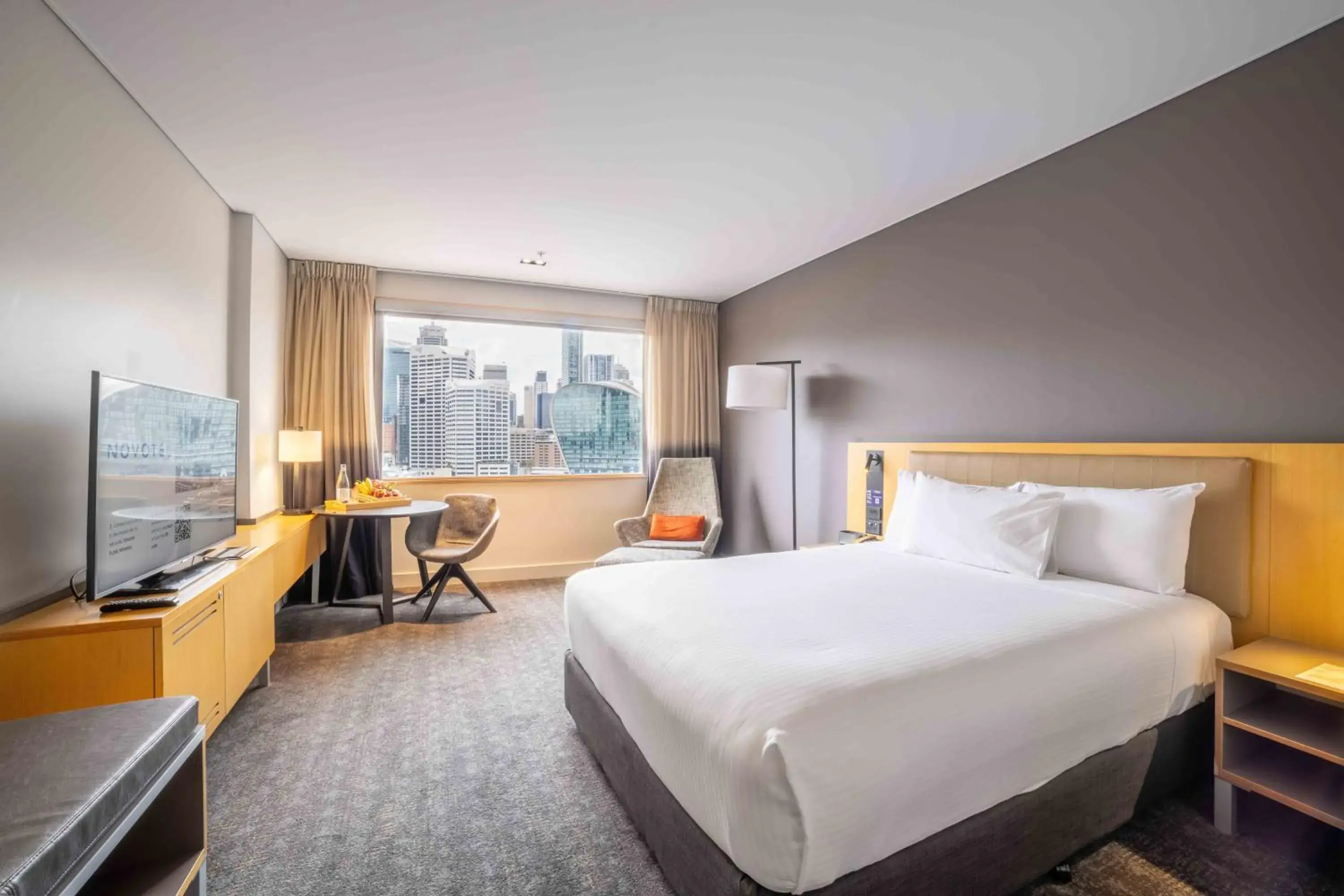 Executive Queen Room with Harbor View in Novotel Sydney Darling Harbour Executive Queen Room with Harbor View in Novotel Sydney Darling Harbour