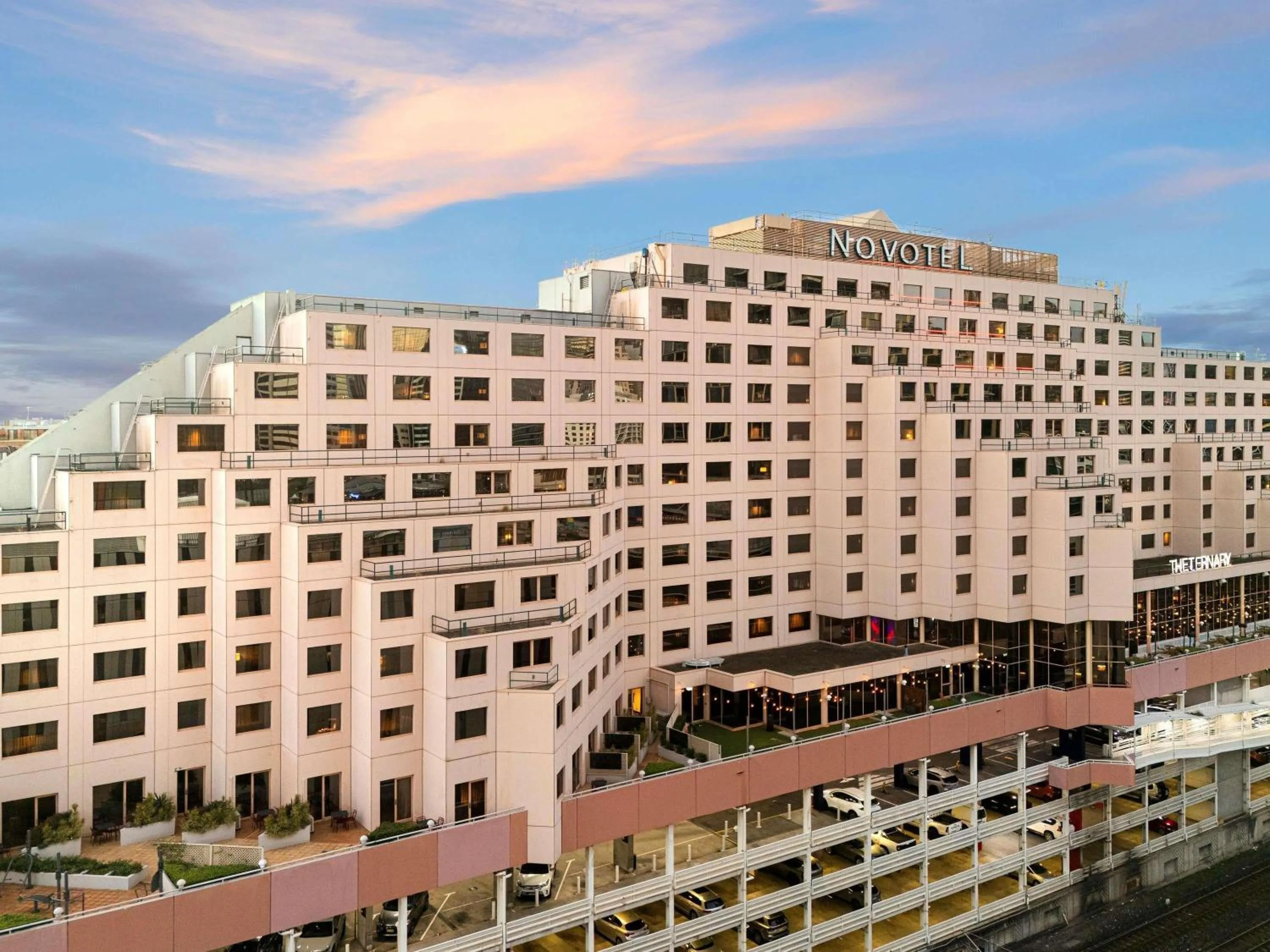 Property building in Novotel Sydney Darling Harbour