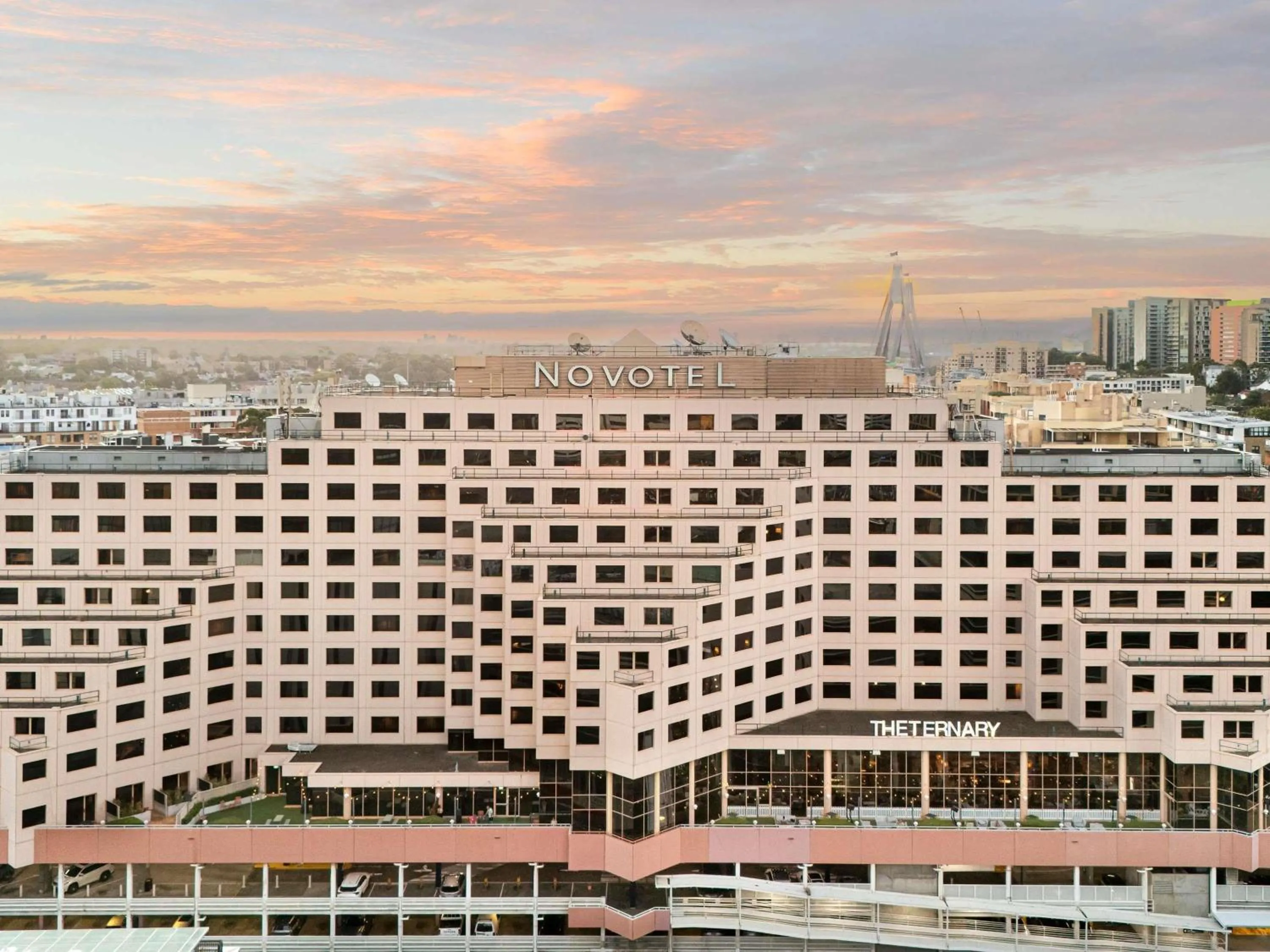 Property building in Novotel Sydney Darling Harbour