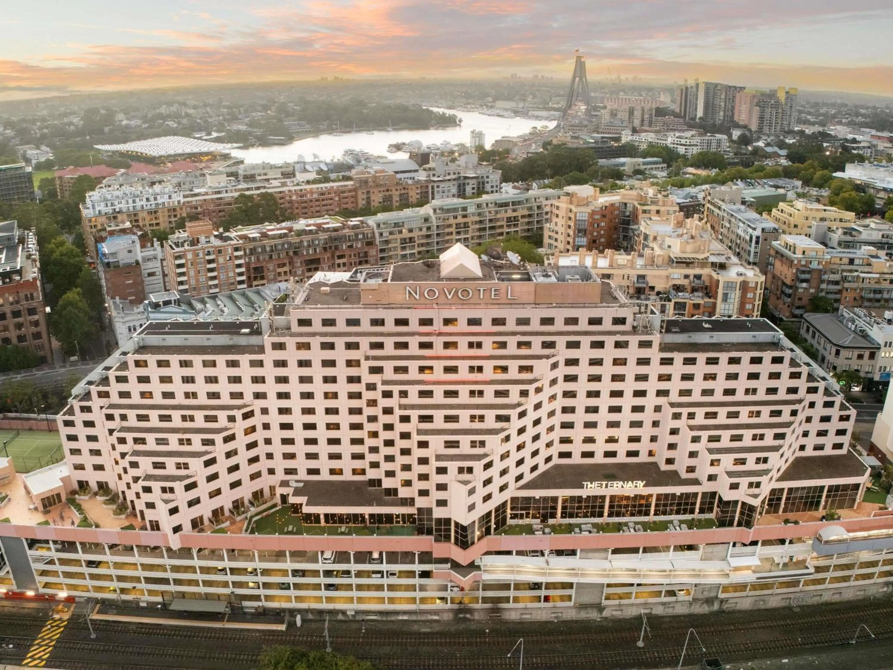 Property building in Novotel Sydney Darling Harbour