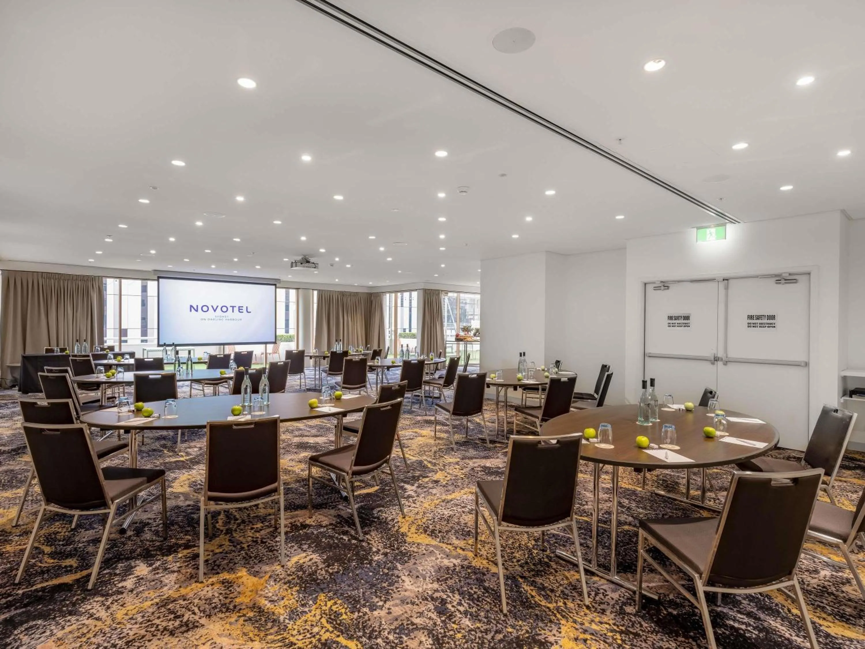 Meeting/conference room in Novotel Sydney Darling Harbour