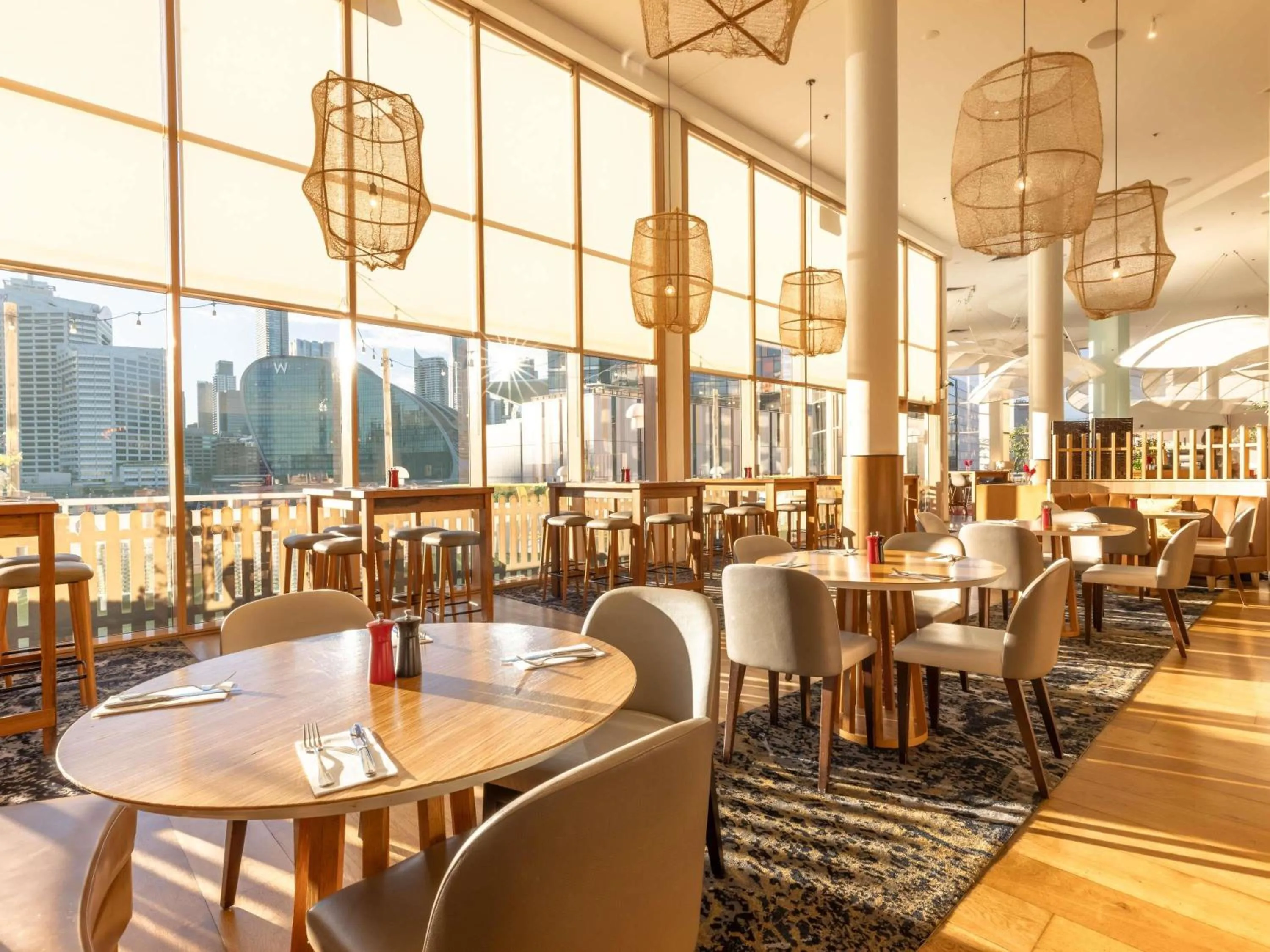 Restaurant/places to eat in Novotel Sydney Darling Harbour