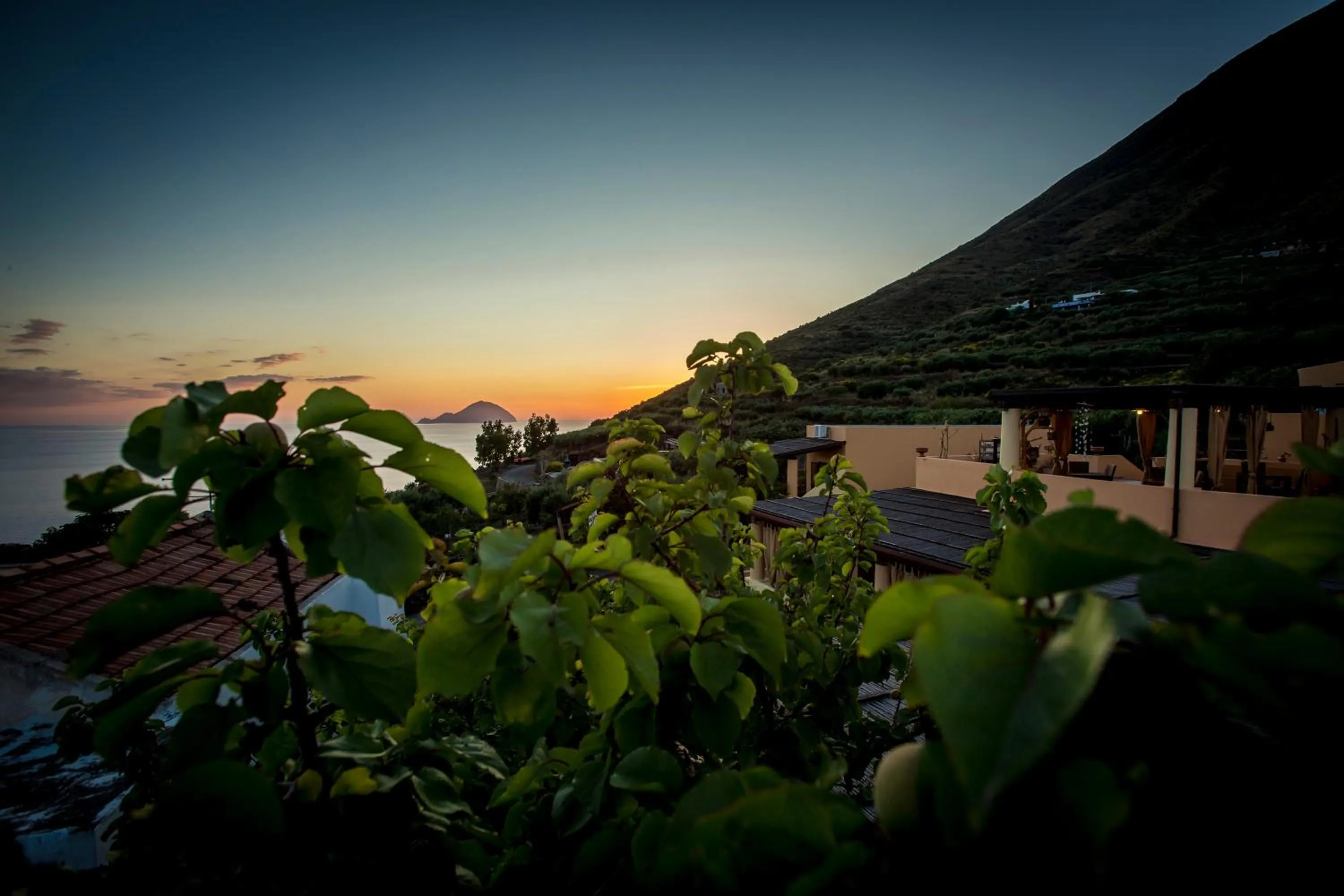 Garden view in Resort Al Belvedere Salina