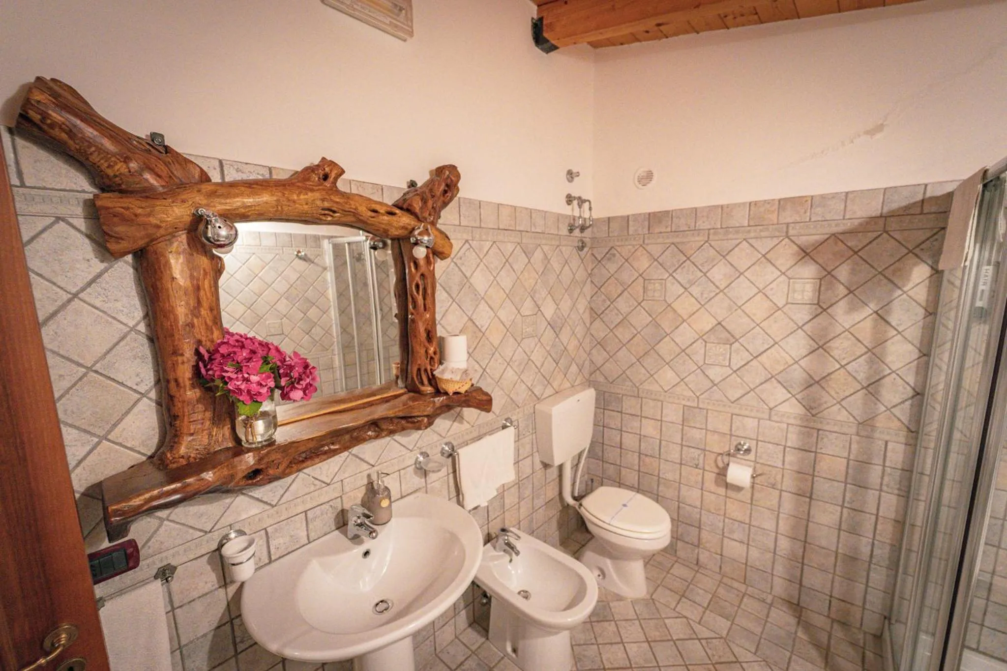 Bathroom in Resort Al Belvedere Salina