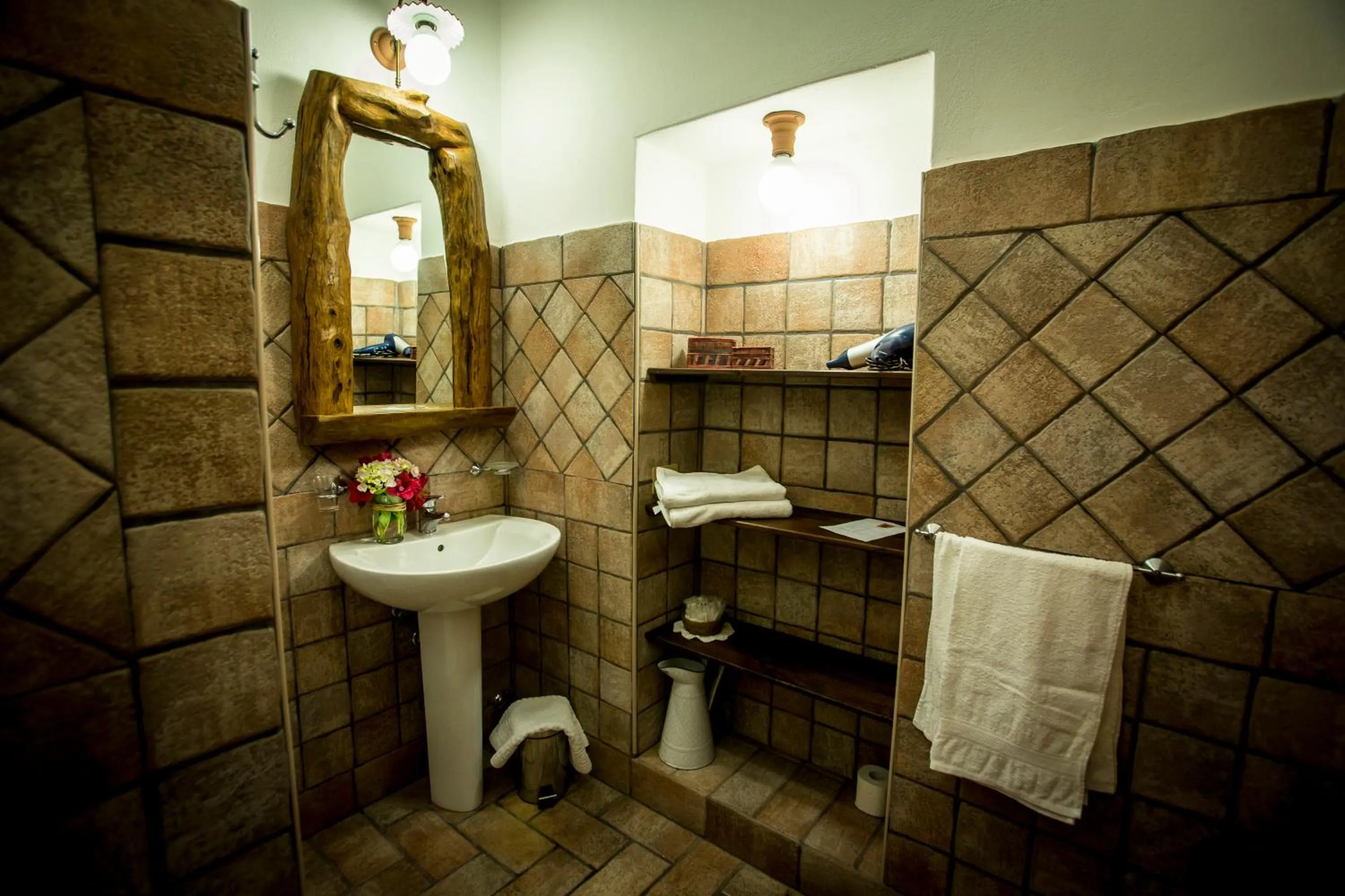 Shower in Resort Al Belvedere Salina