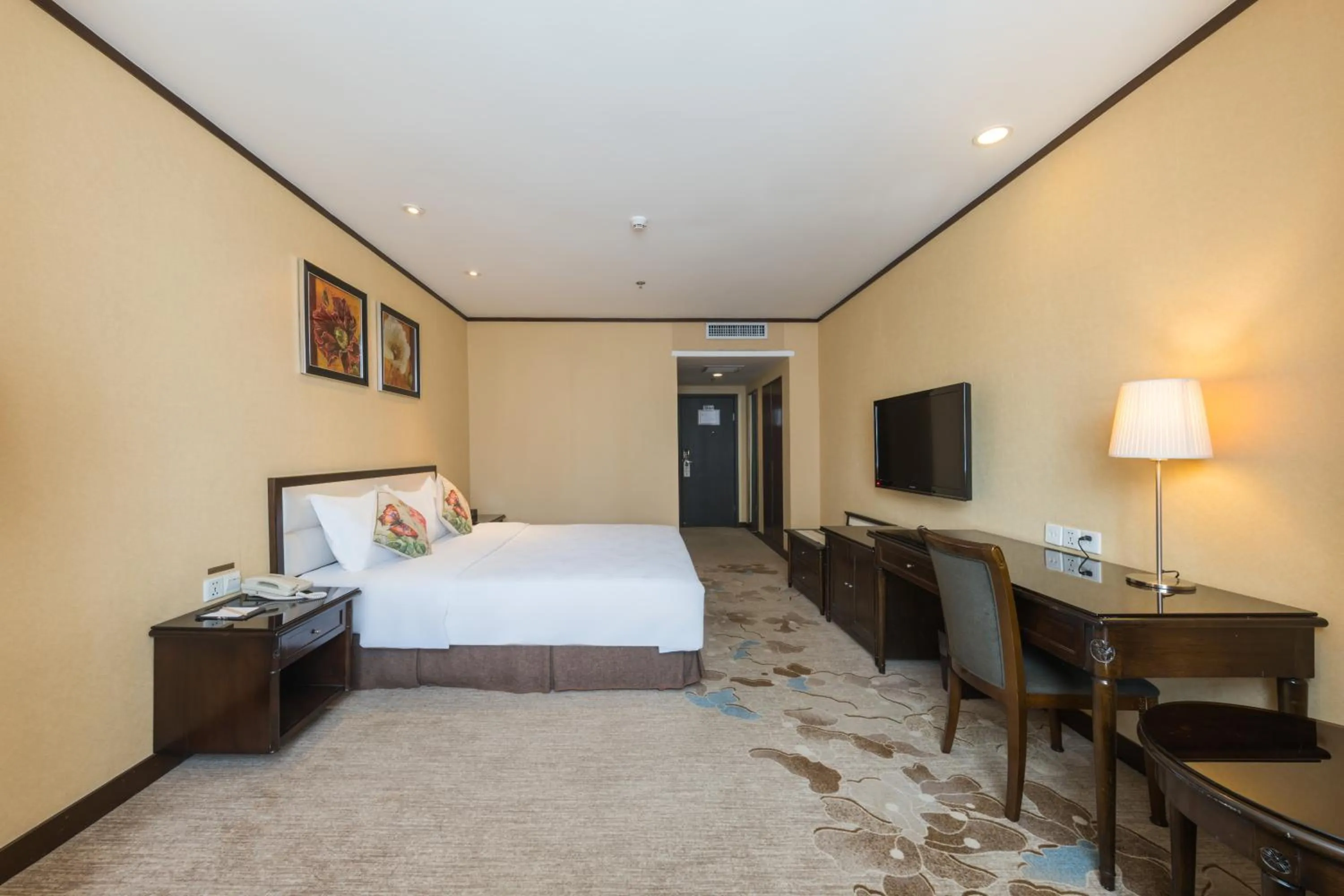 Bed in Shenzhen Shekou Honlux Apartment (Sea World)