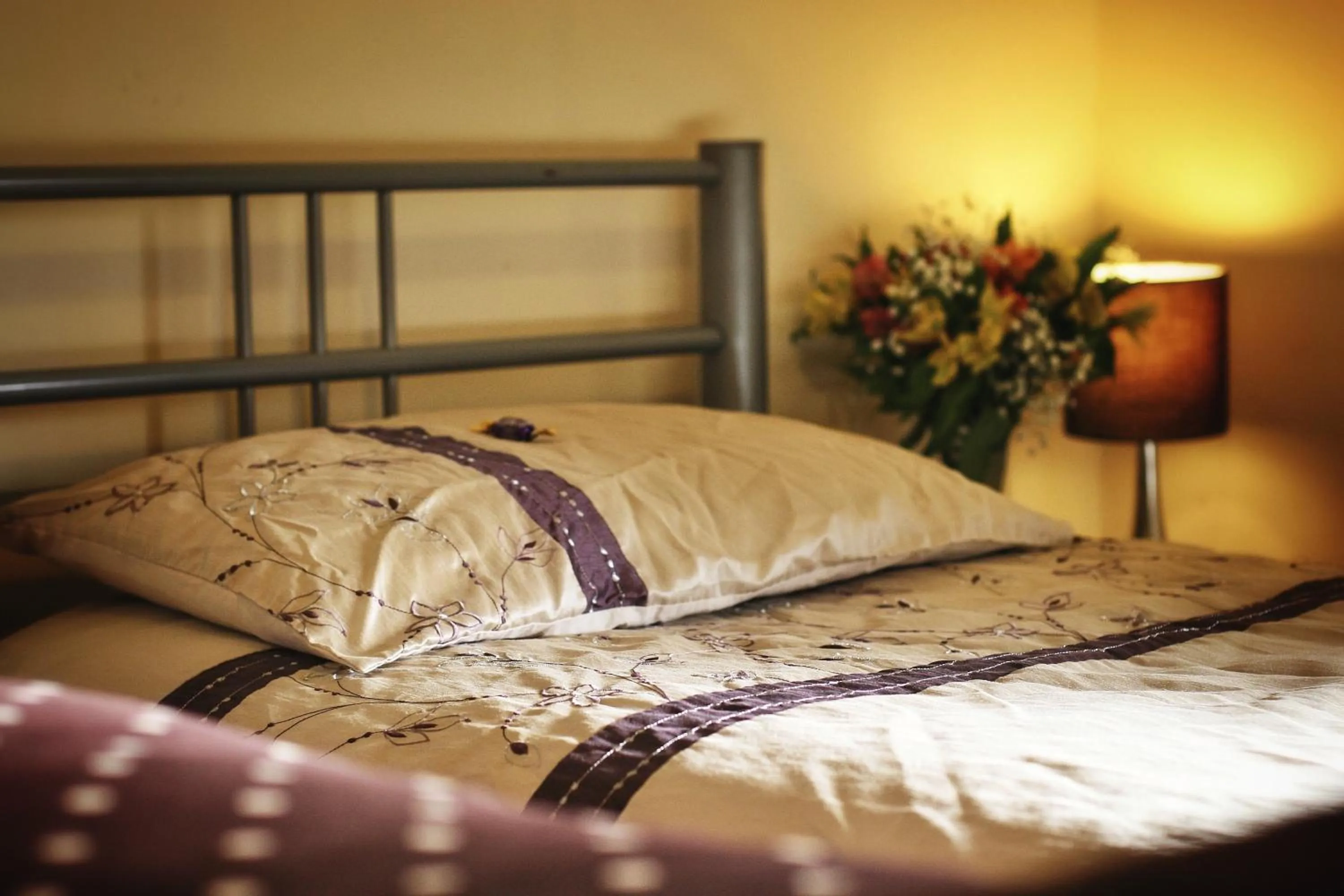 Bed in Beaconsfield Hotel