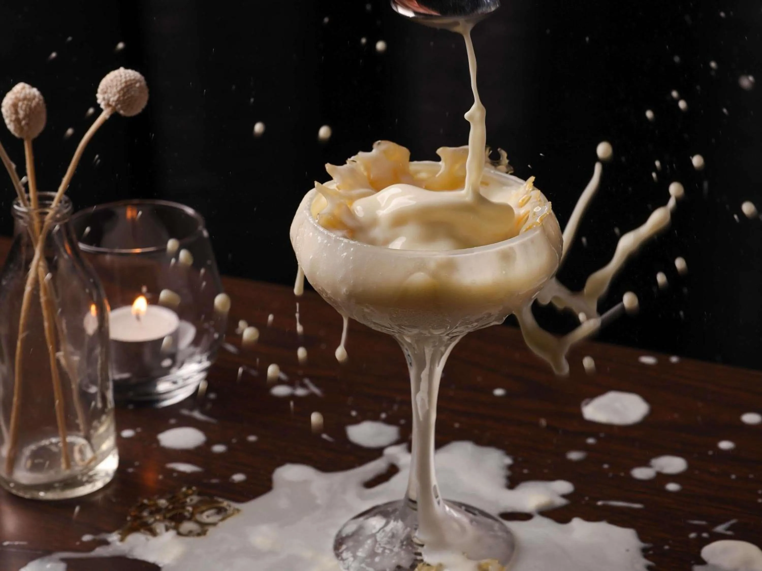 Lounge or bar in Novotel Sydney Olympic Park