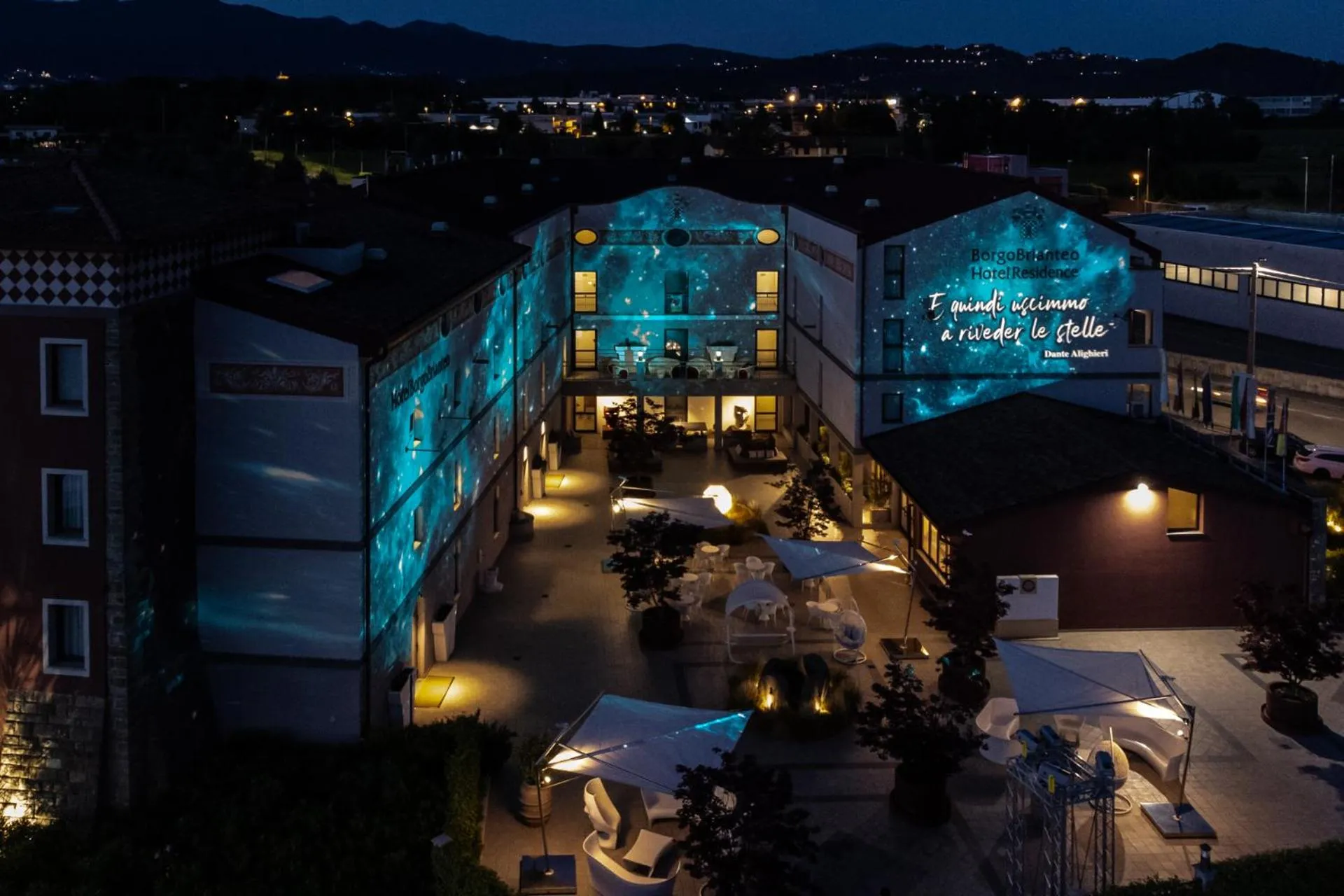 Property building in Hotel Borgo Brianteo