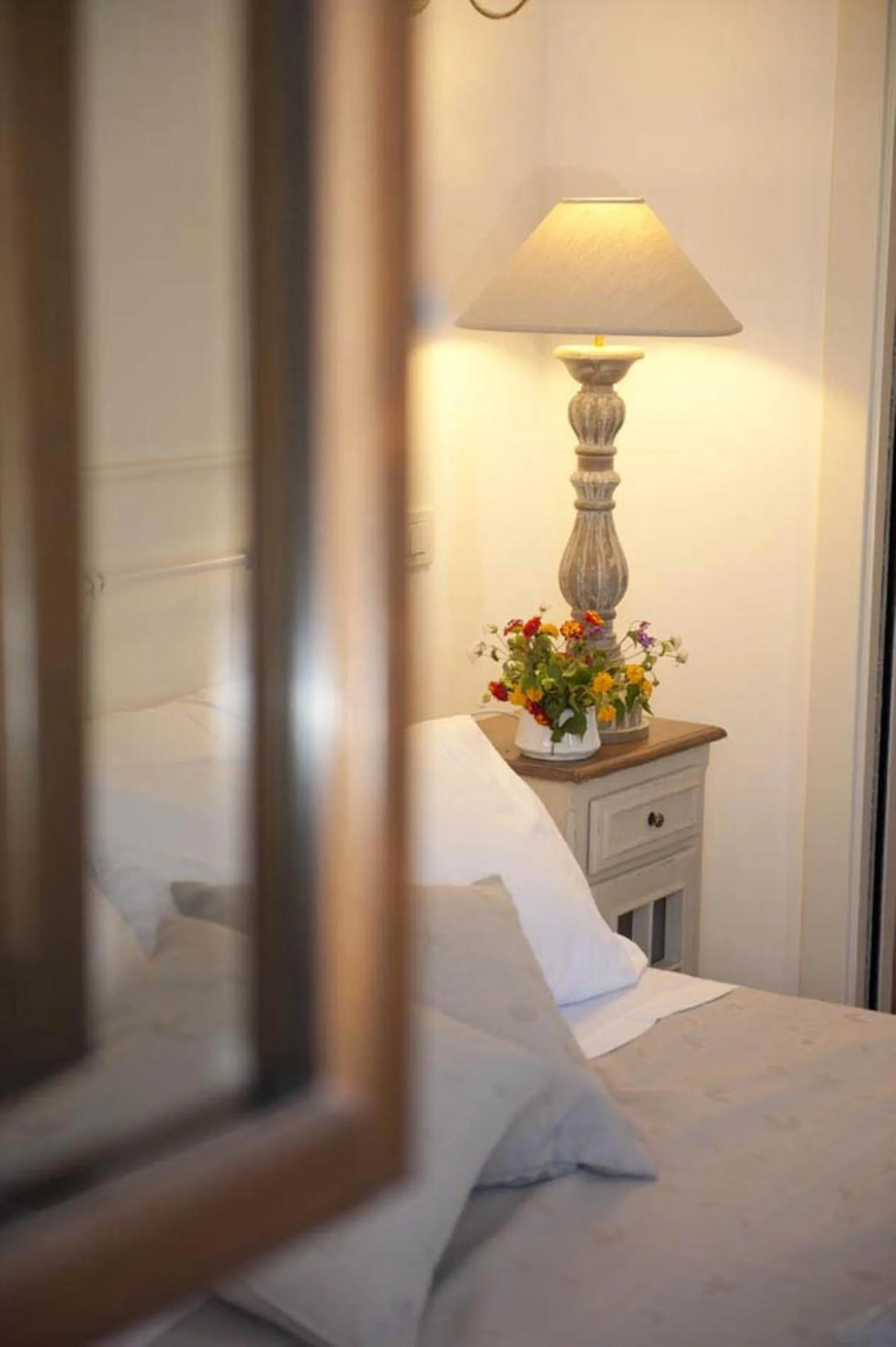 Bedroom, Bed in Donna Lucrezia