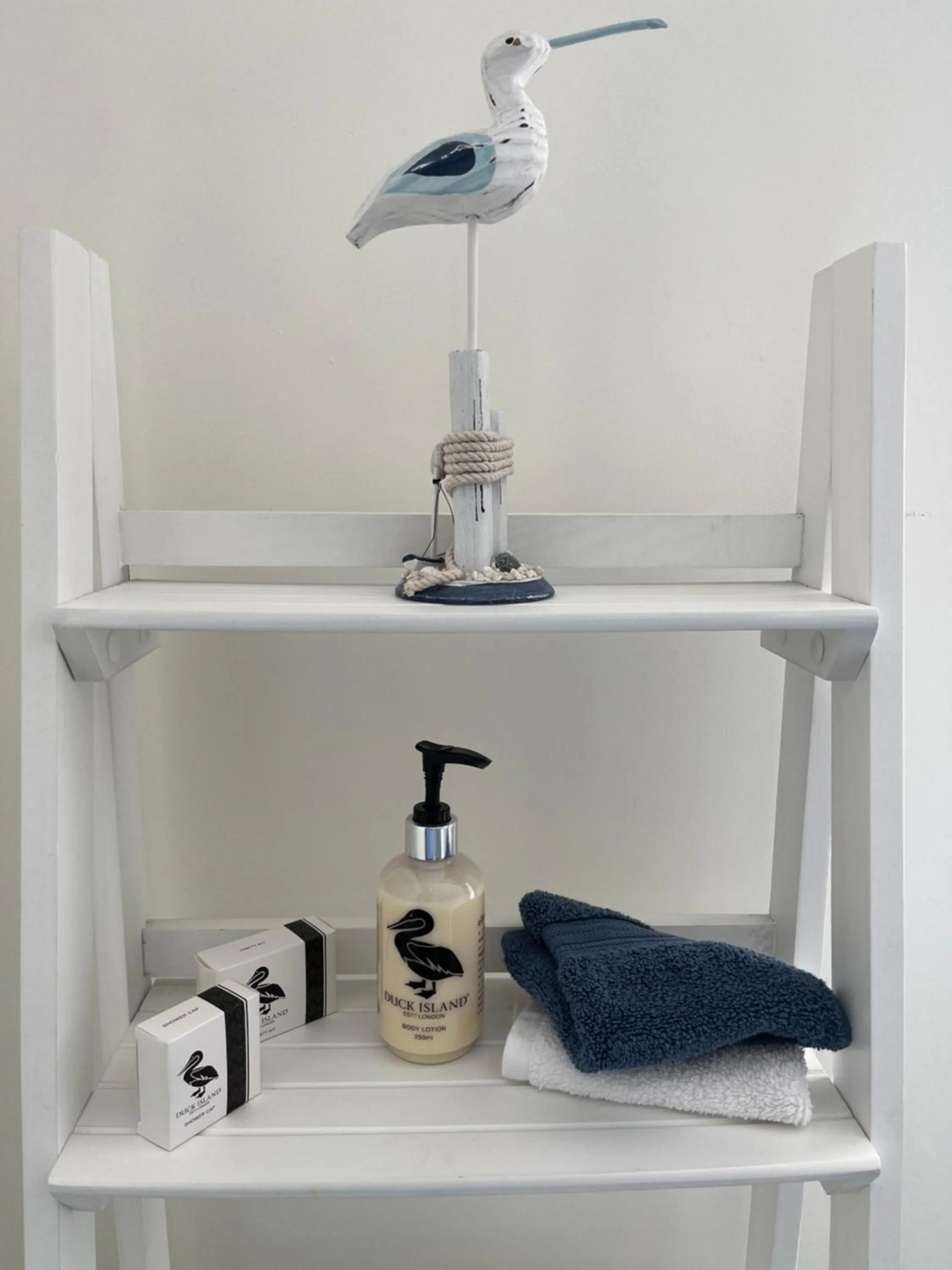 towels in Tides Reach Guest House