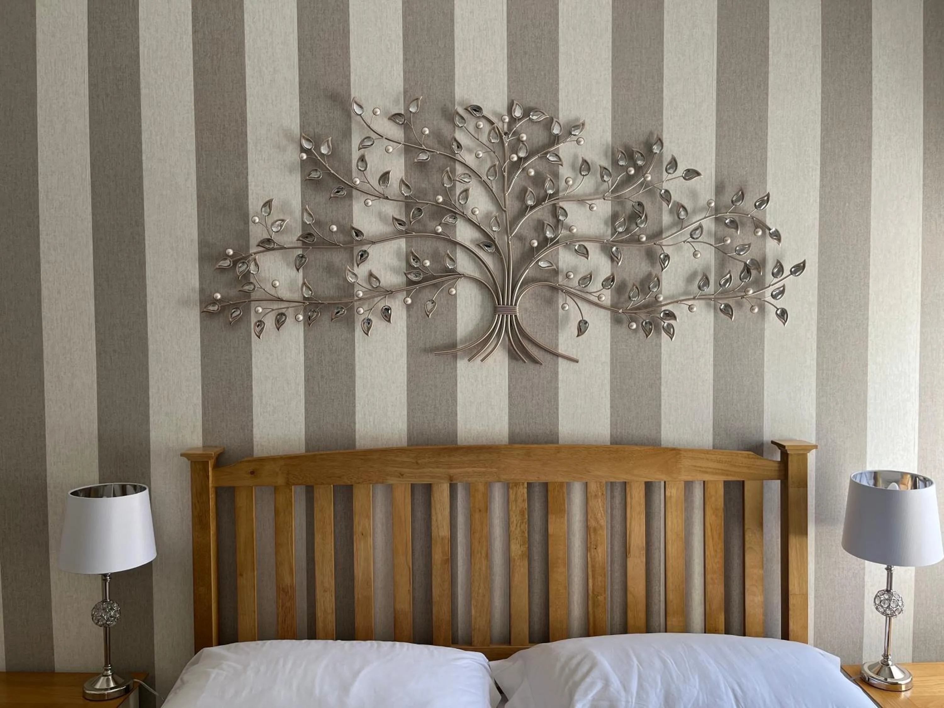 Bedroom, Bed in Tides Reach Guest House