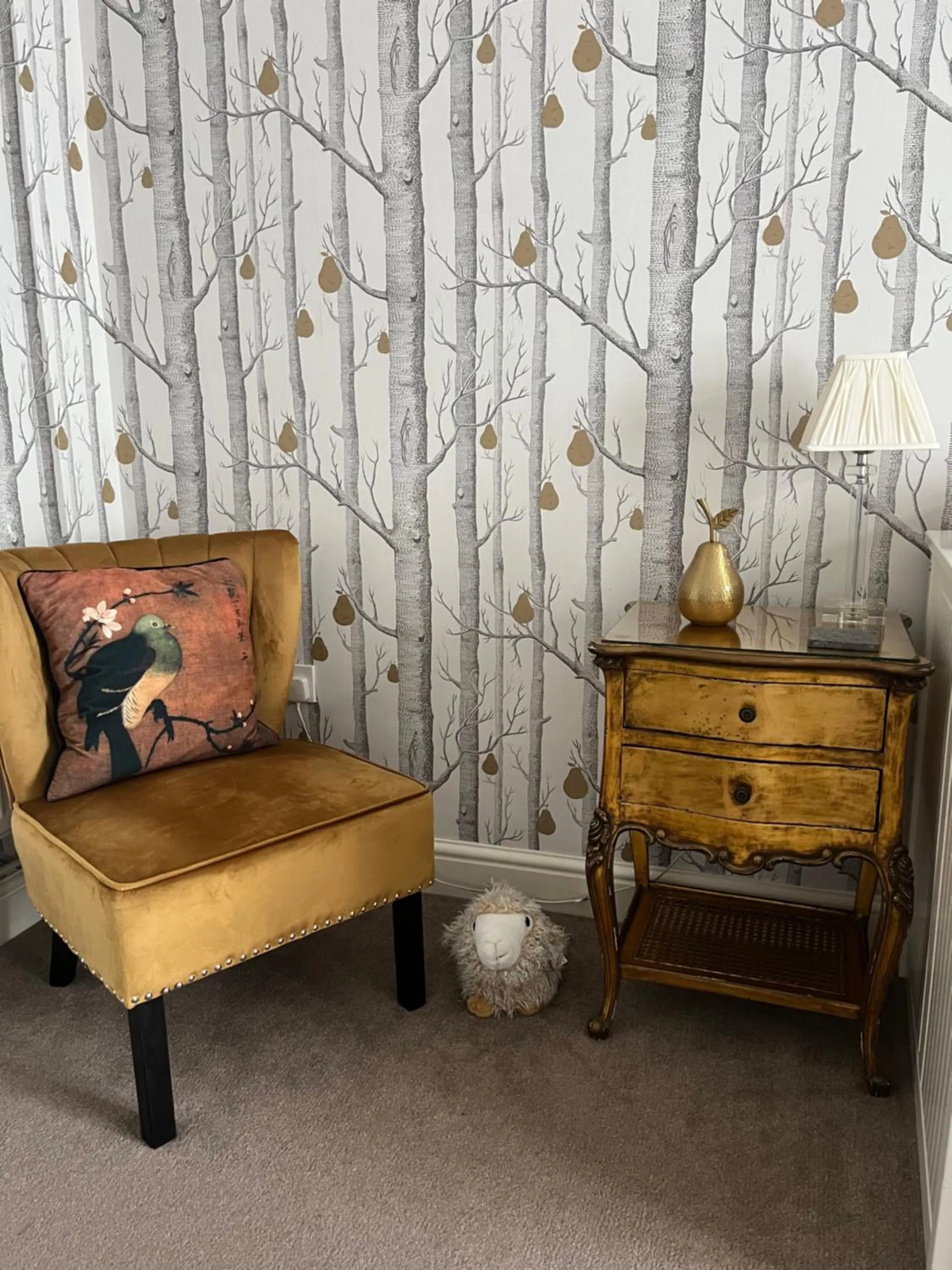 Seating area in Tides Reach Guest House