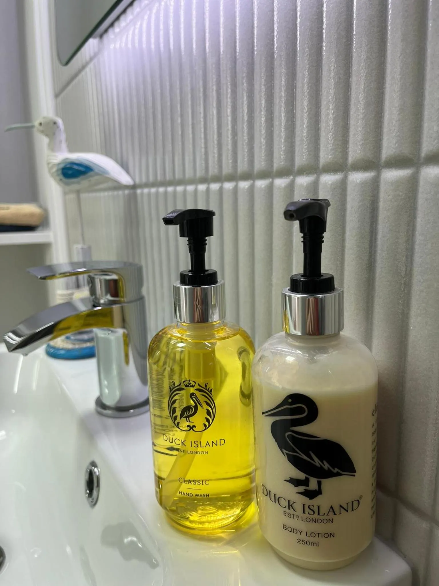 Bathroom in Tides Reach Guest House