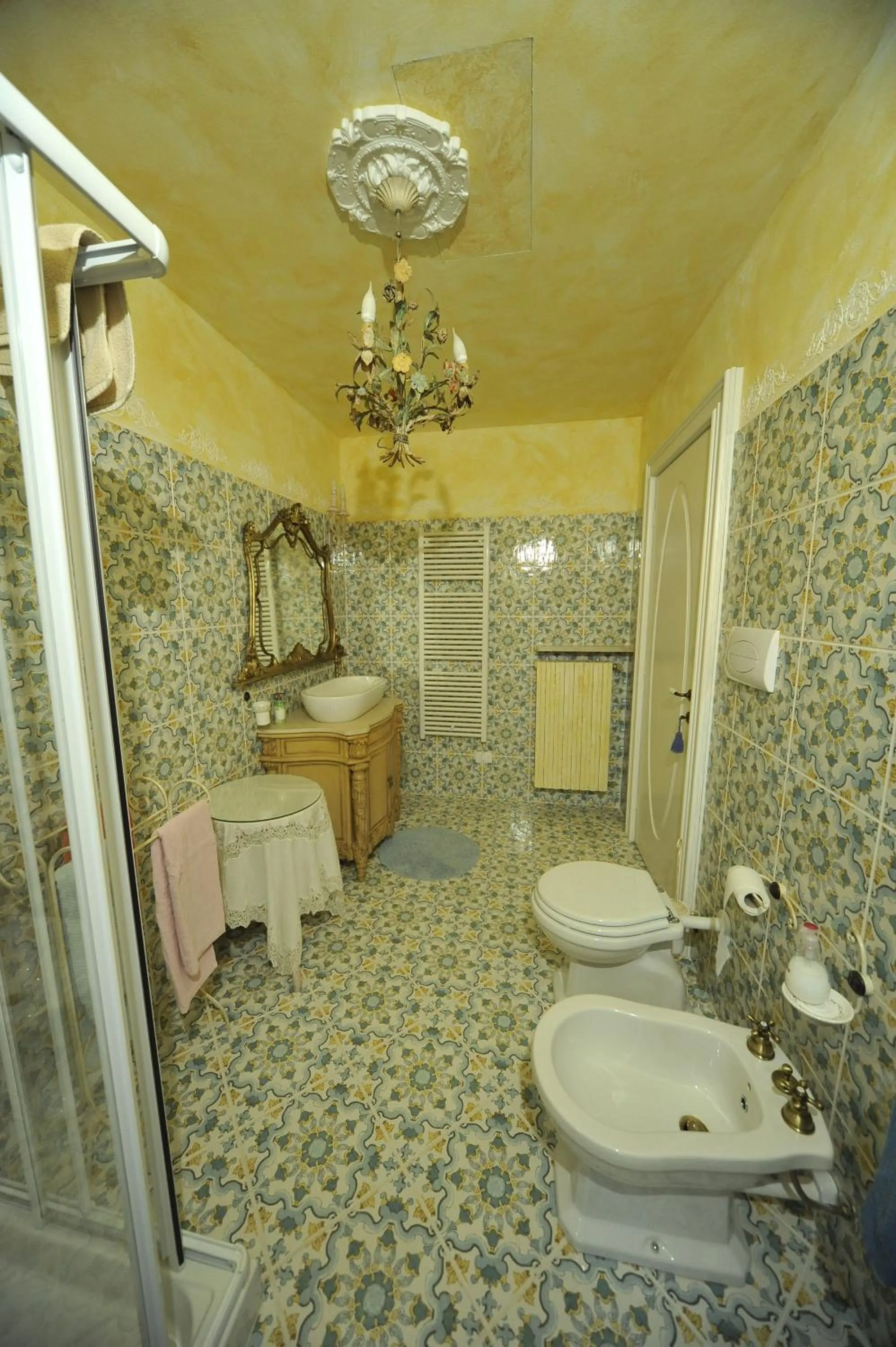 Bathroom in B&B La Maison degli Angeli