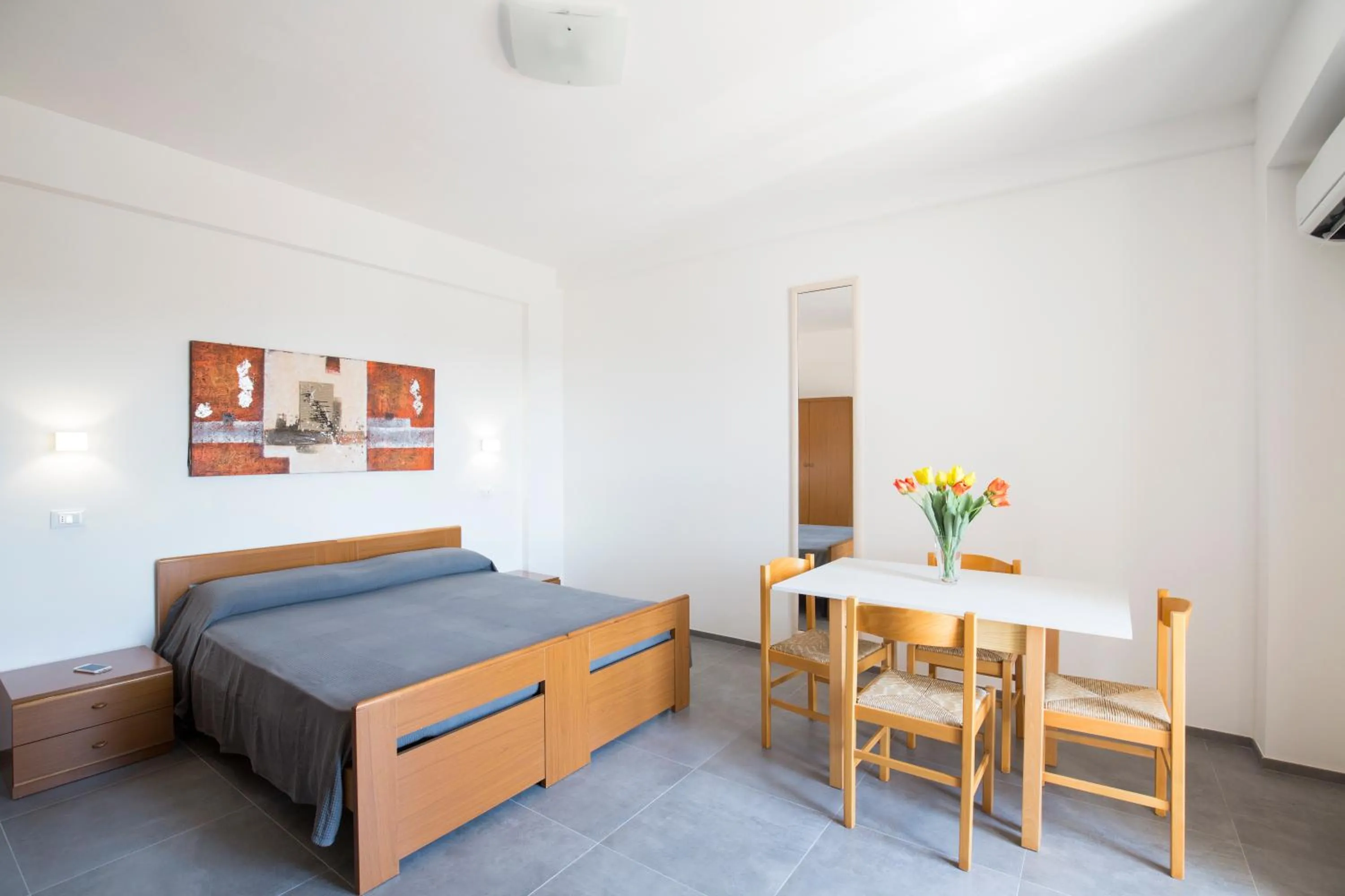 Photo of the whole room, Bed in Svevo Sea House