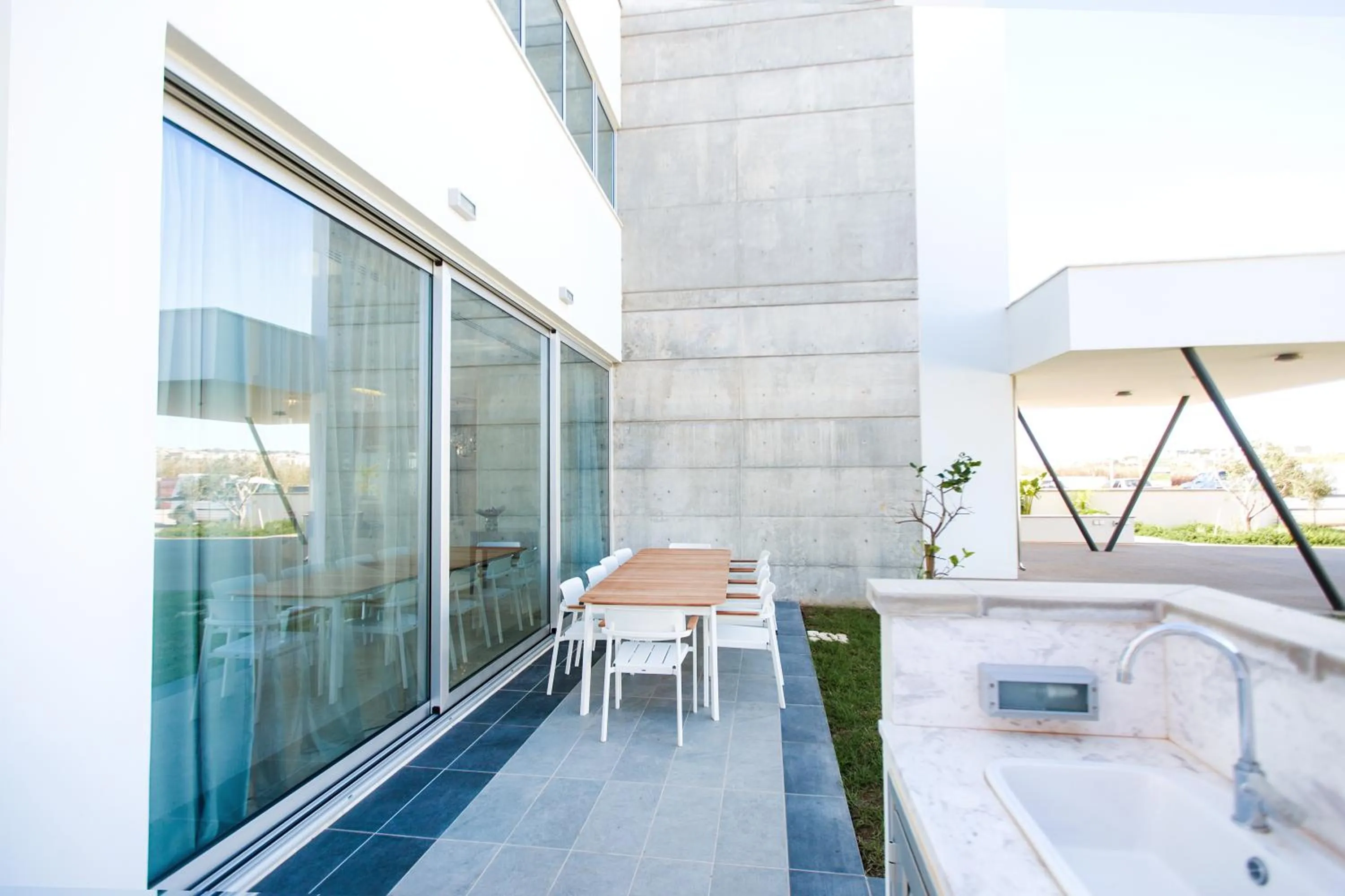 Patio in Vivo Mare Beachfront-Seaview Villas