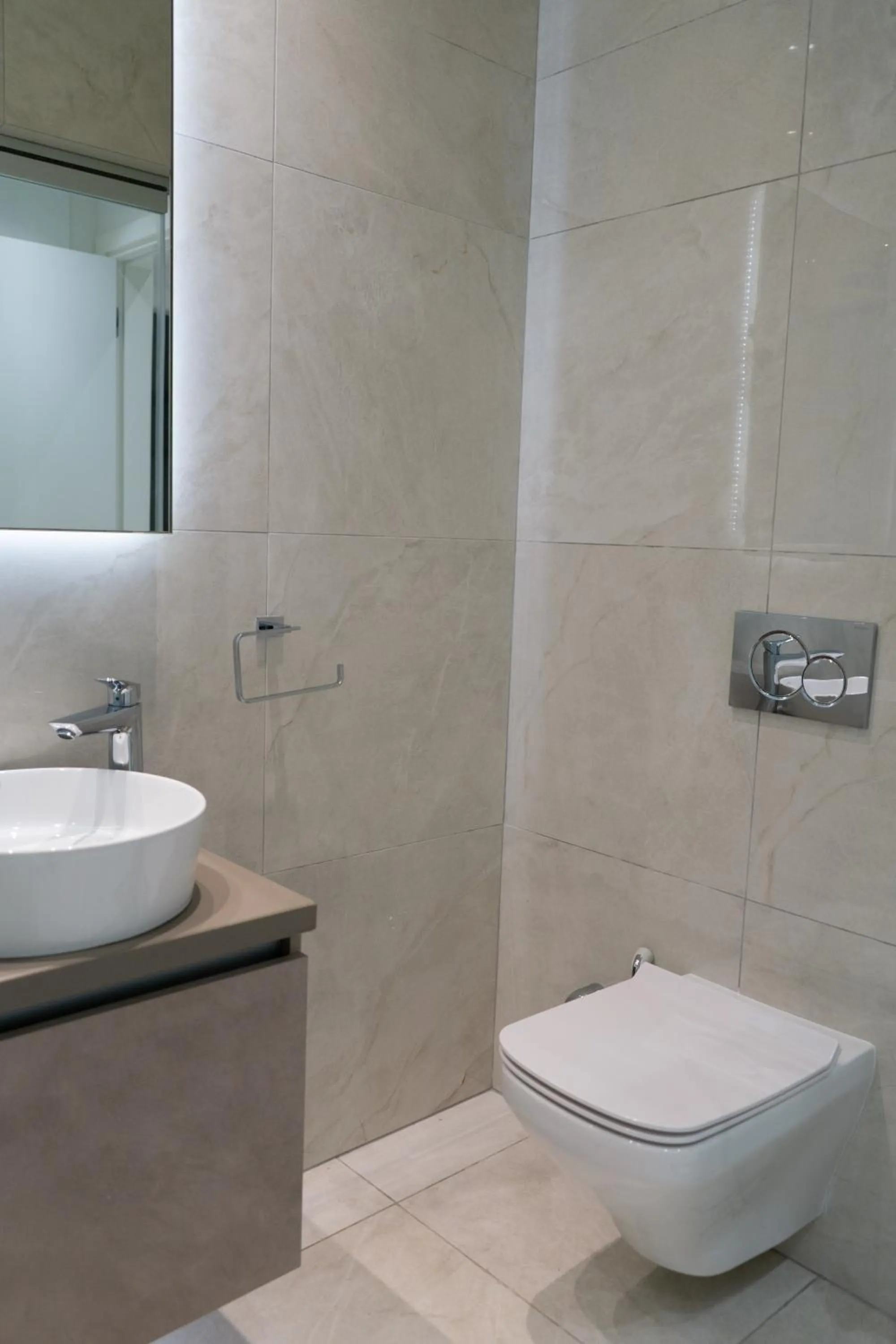 Bathroom in Vivo Mare Beachfront-Seaview Villas