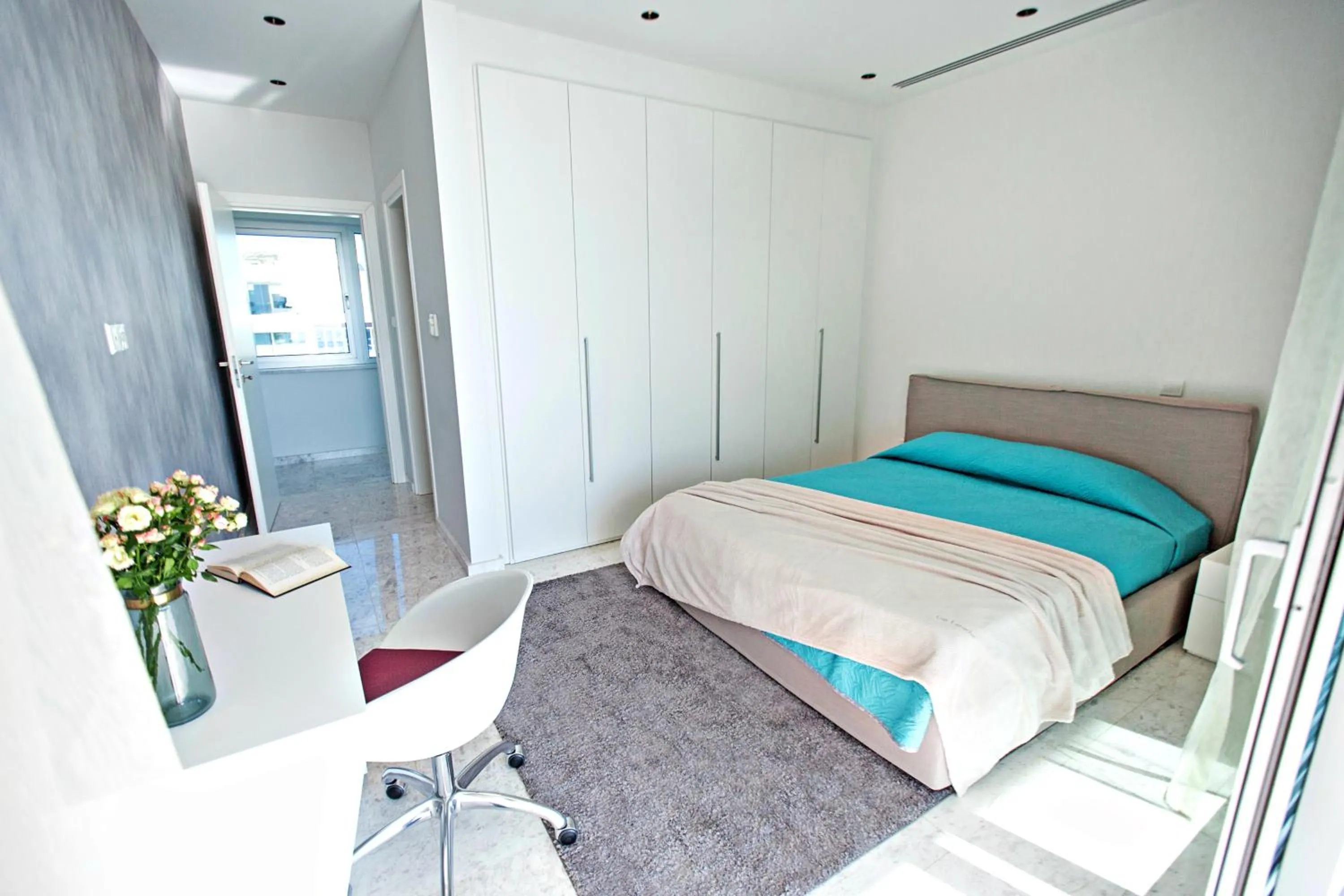 Photo of the whole room, Bed in Vivo Mare Beachfront-Seaview Villas