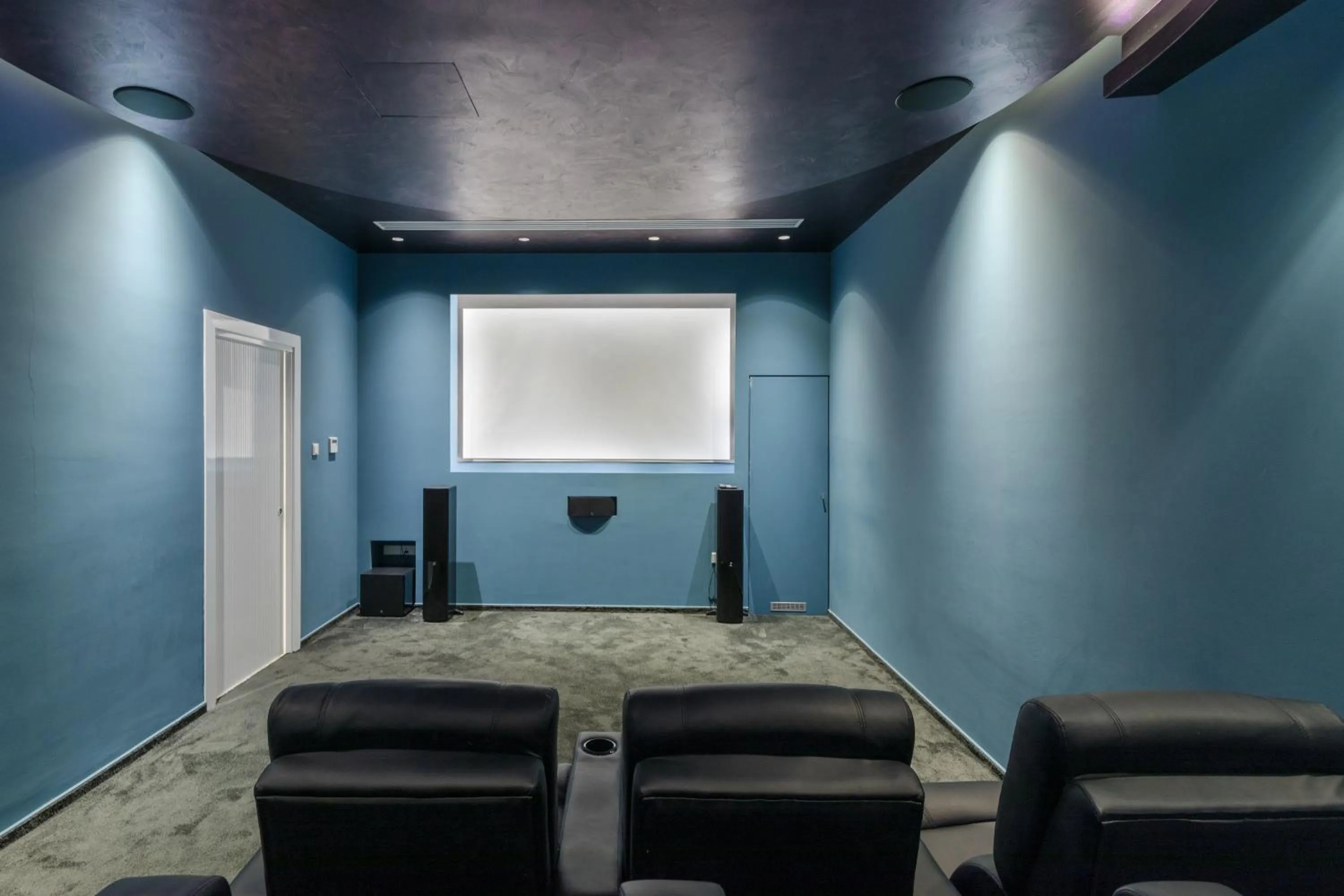 TV and multimedia in Vivo Mare Beachfront-Seaview Villas