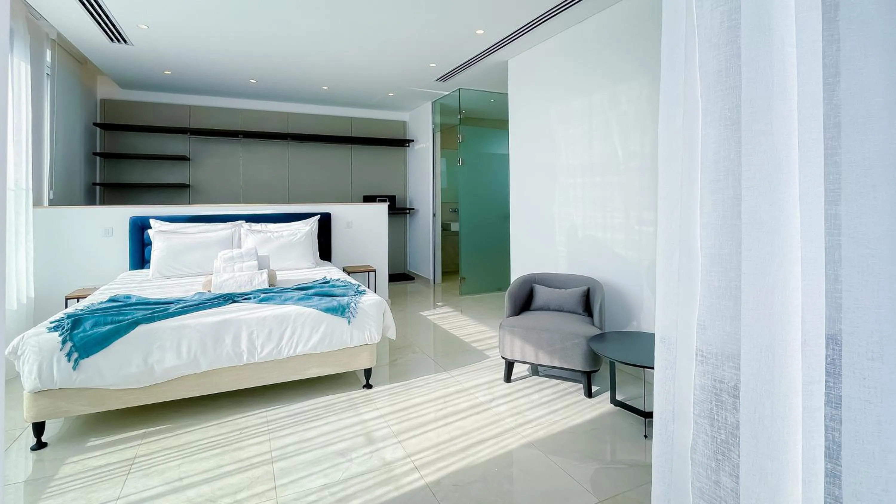 Bedroom, Bed in Vivo Mare Beachfront-Seaview Villas