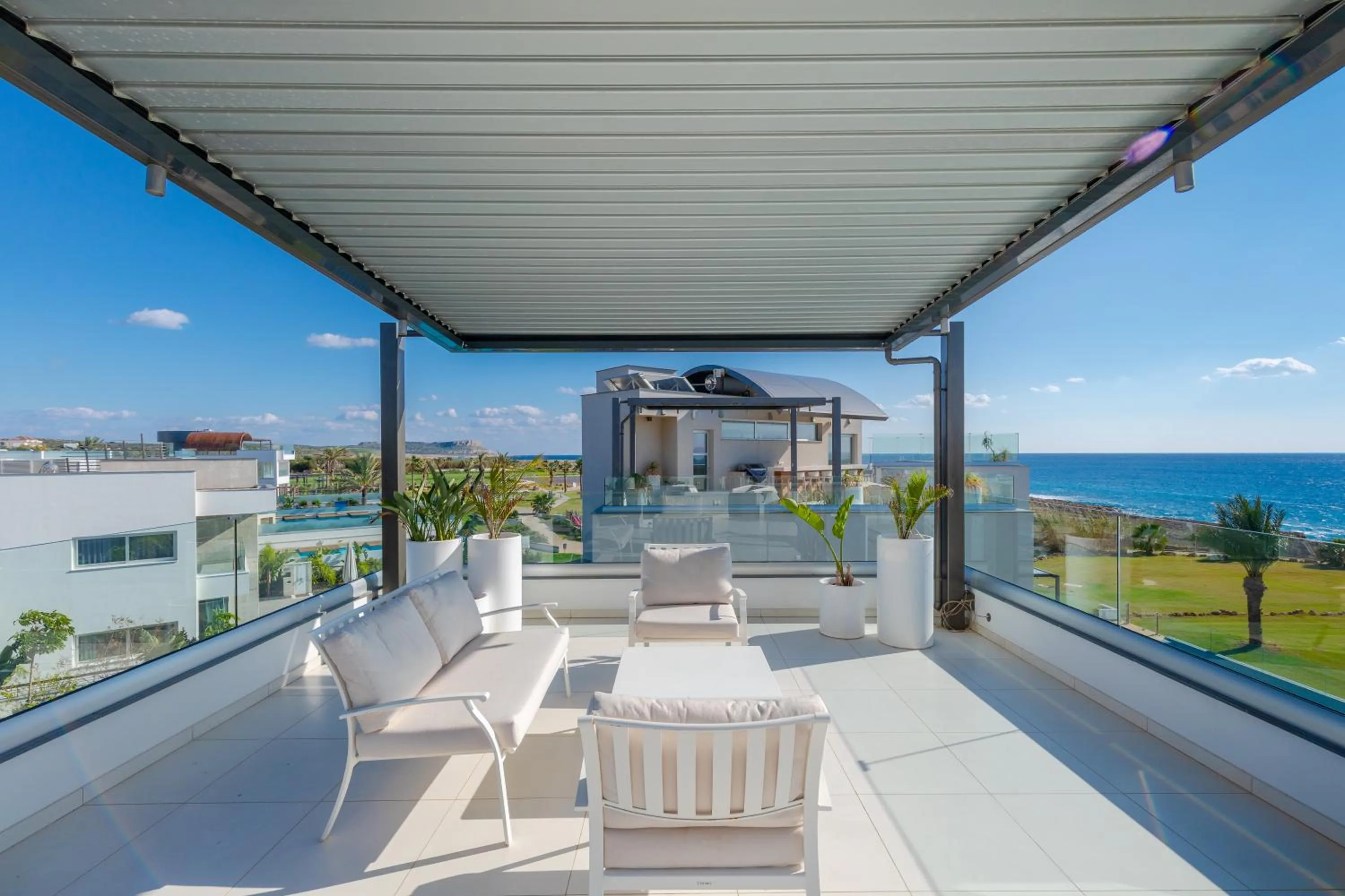 Day in Vivo Mare Beachfront-Seaview Villas