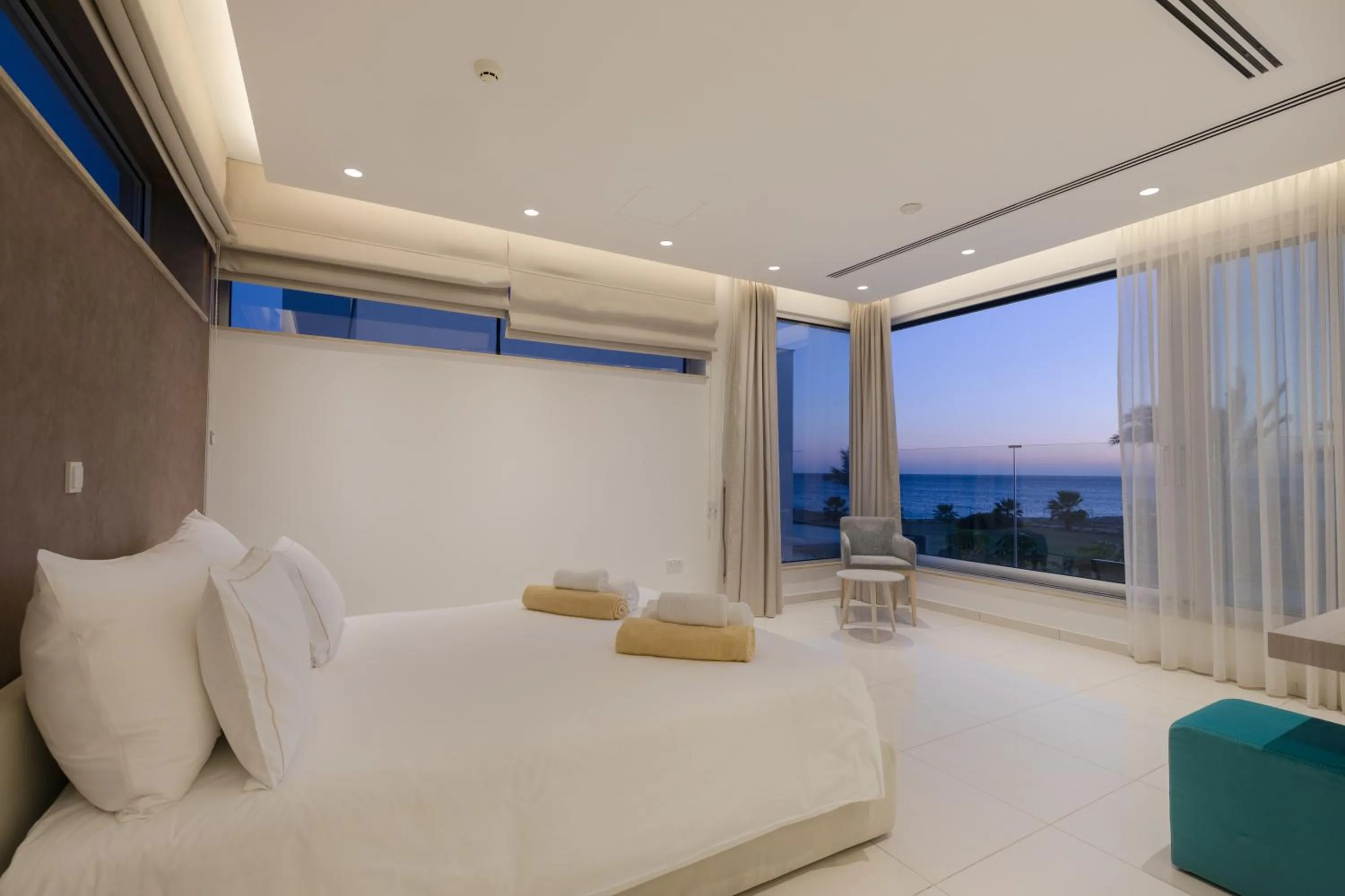 Bed in Vivo Mare Beachfront-Seaview Villas