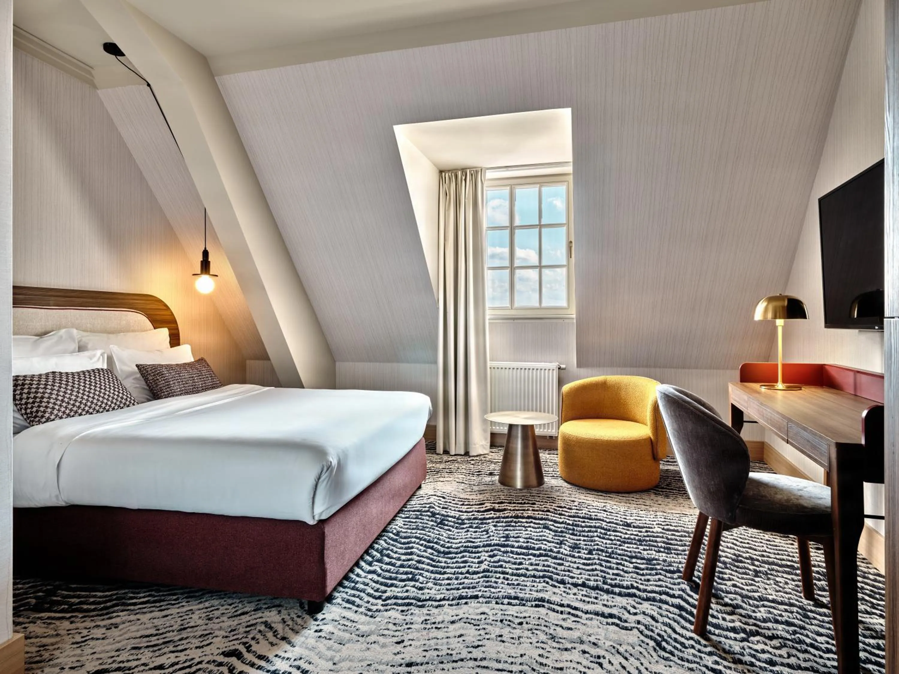 Photo of the whole room, Bed in Forest Hotel