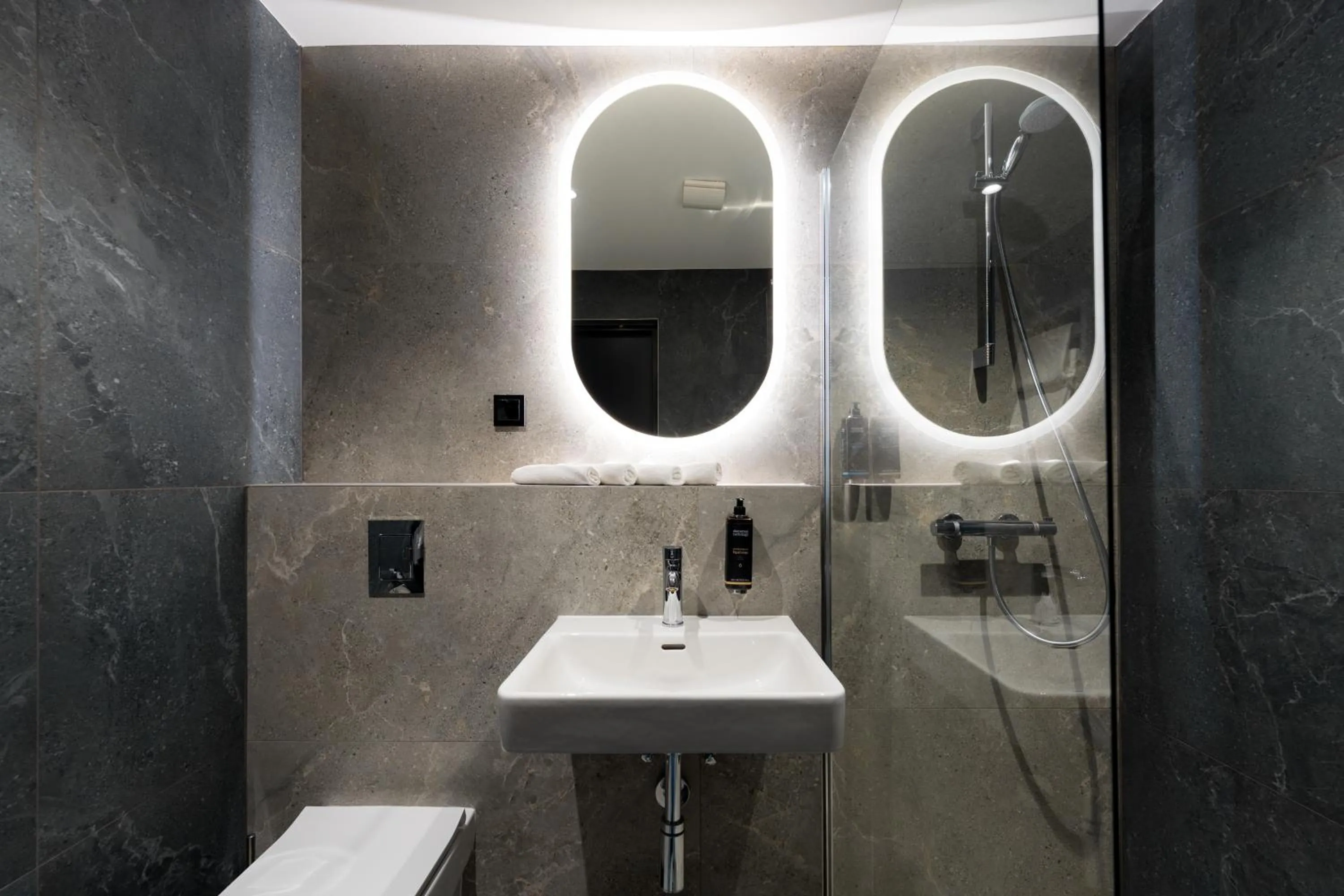 Shower in Forest Hotel