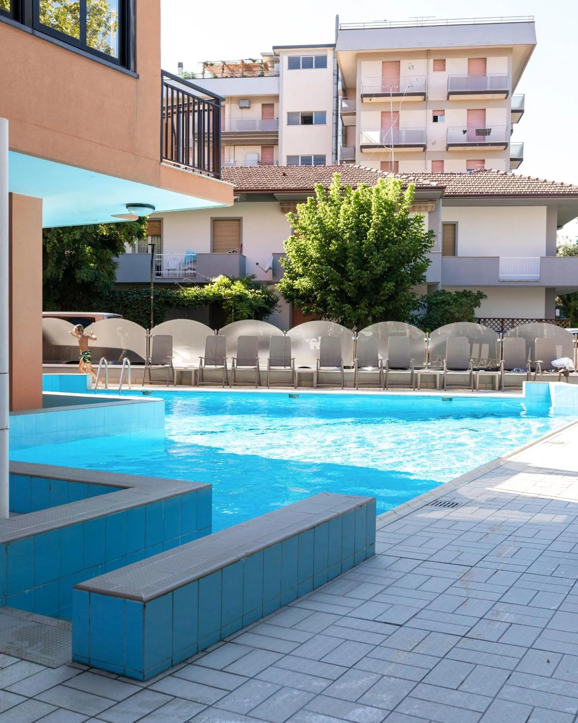 Swimming pool in Hotel Apollo