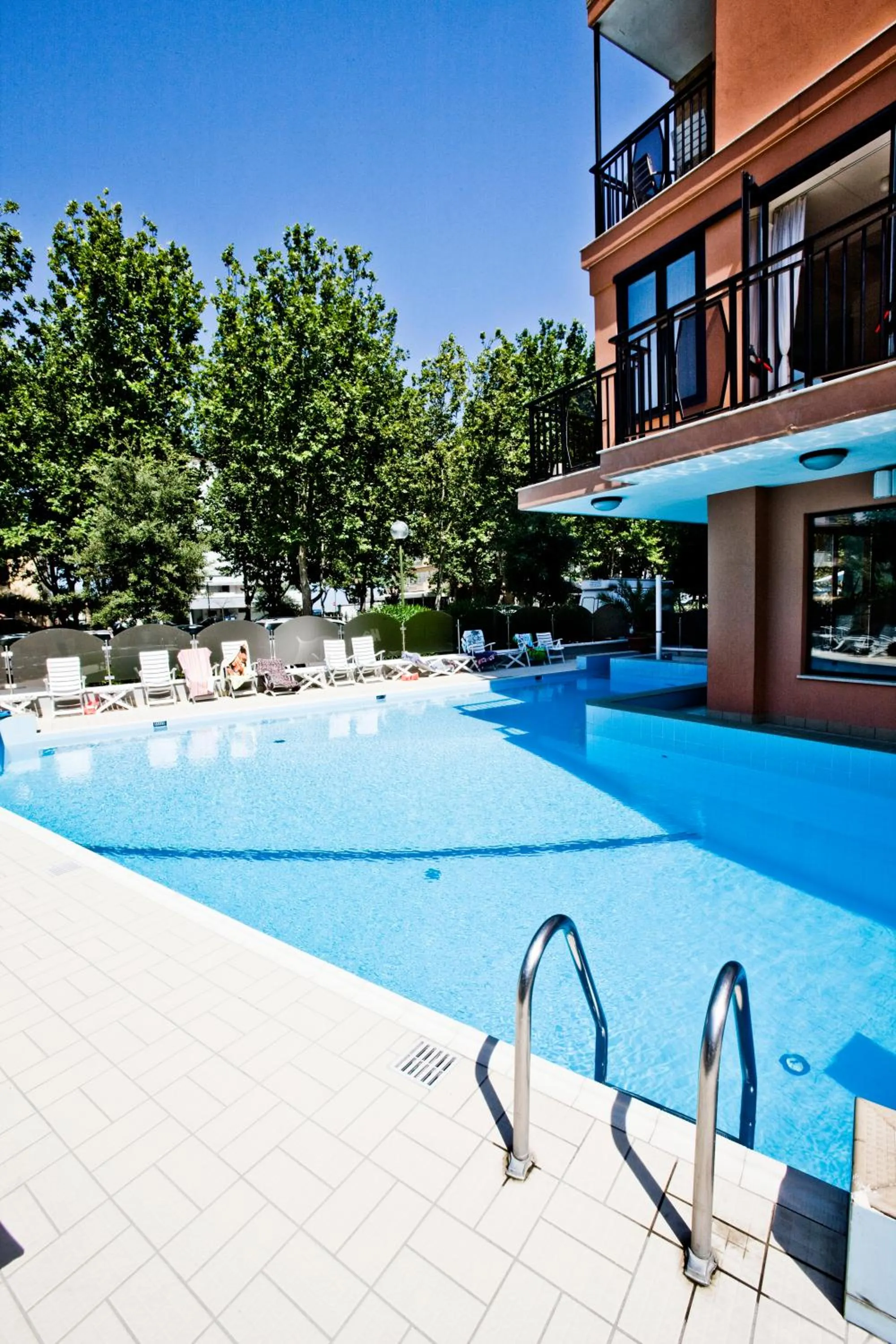 Swimming pool in Hotel Apollo